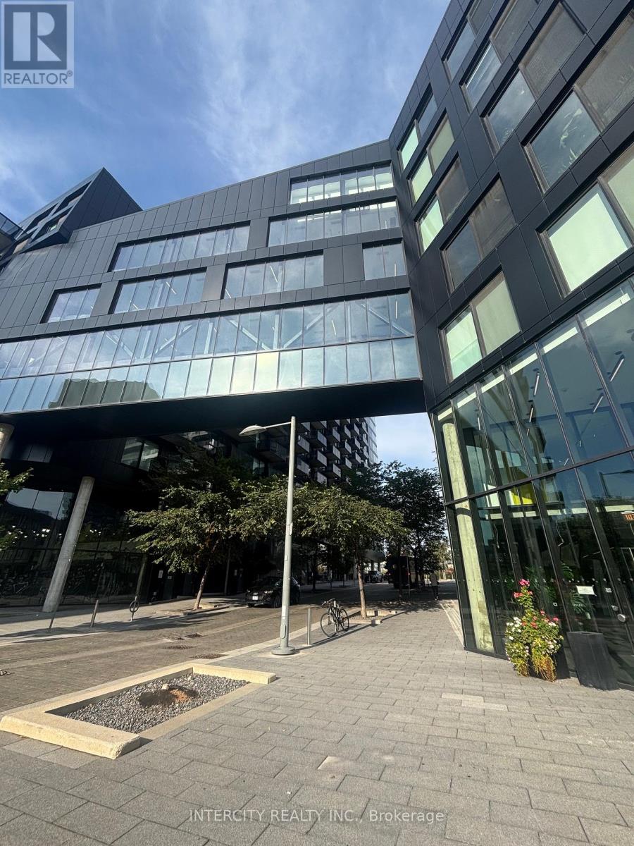 823 - 51 Trolley Crescent, Toronto, Ontario  M5A 0E9 - Photo 3 - C12397089