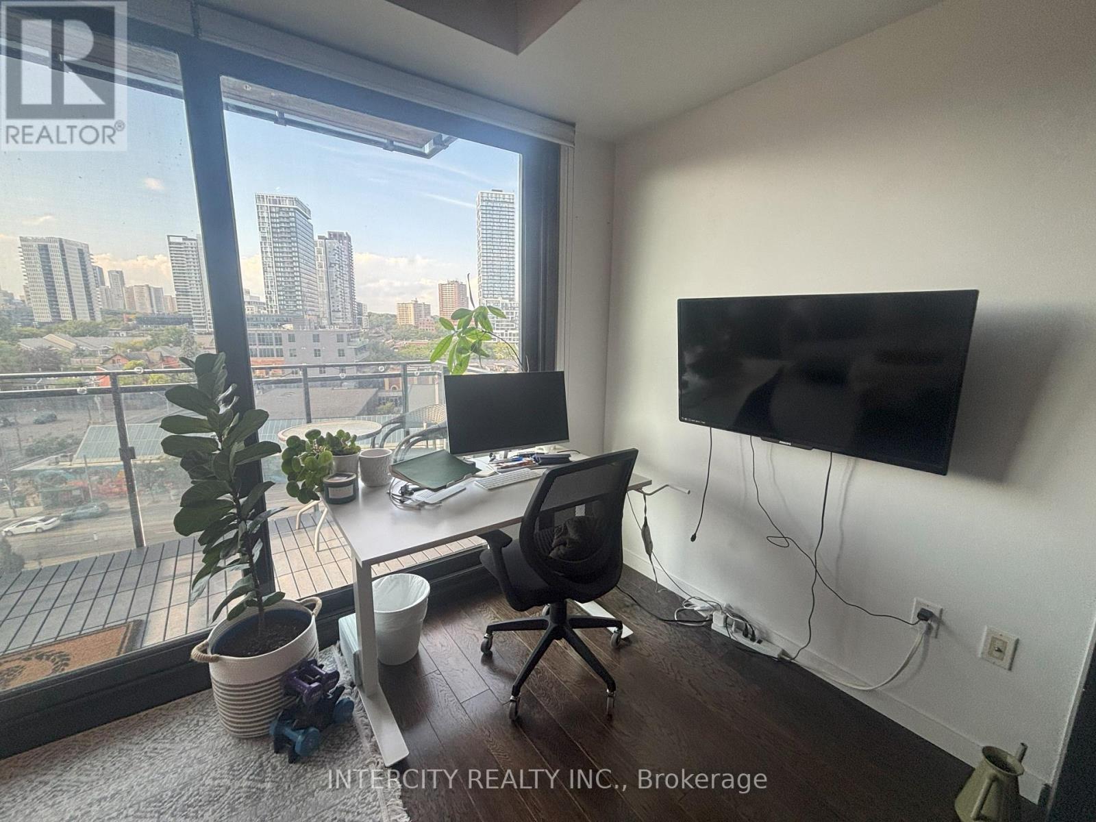 823 - 51 Trolley Crescent, Toronto, Ontario  M5A 0E9 - Photo 18 - C12397089