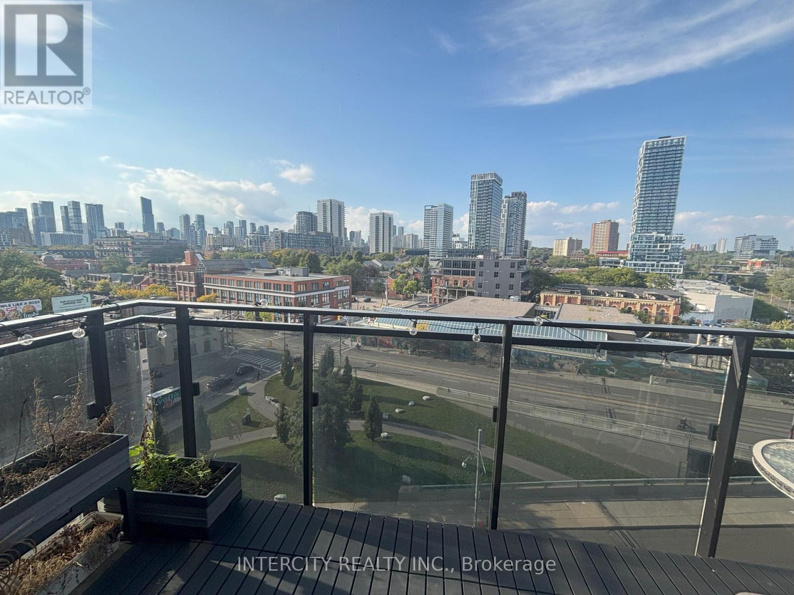 823 - 51 Trolley Crescent, Toronto, Ontario  M5A 0E9 - Photo 22 - C12397089