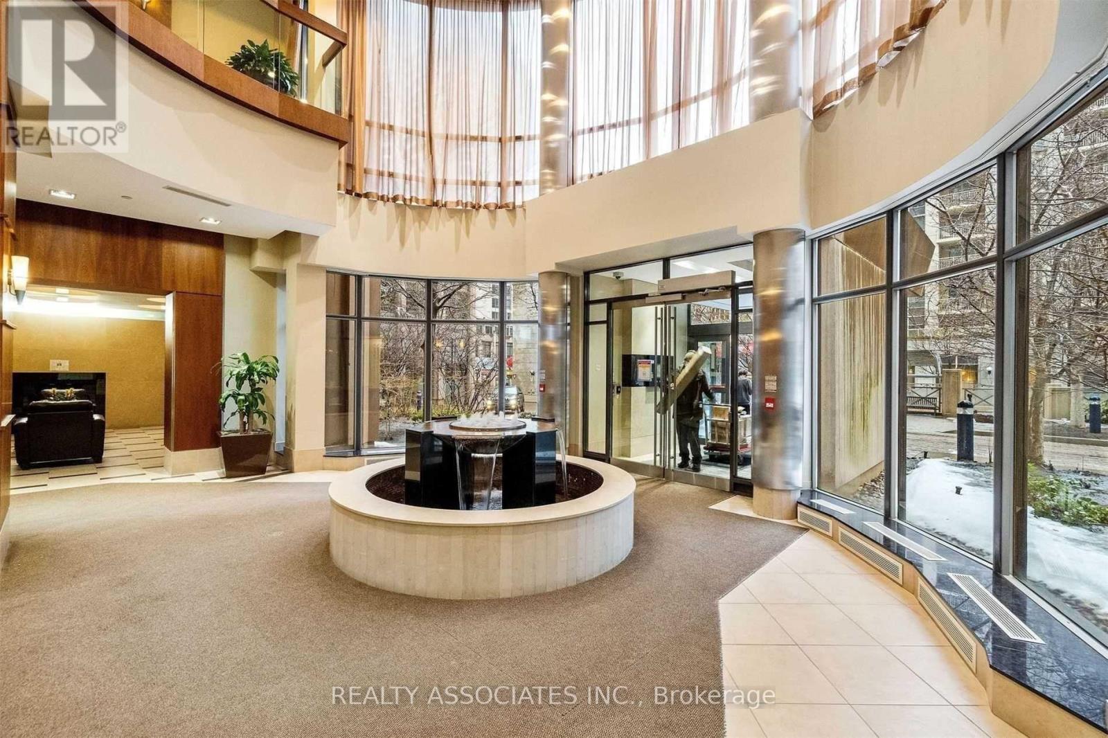 1913 - 10 Northtown Way, Toronto, Ontario  M2N 7L4 - Photo 12 - C12485349