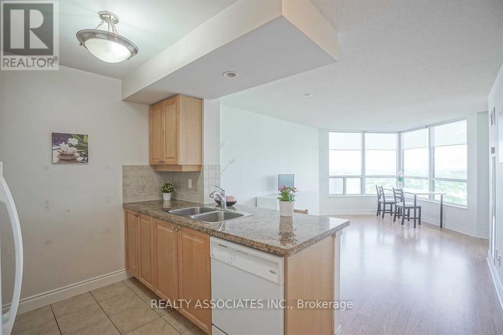 1913 - 10 Northtown Way, Toronto, Ontario  M2N 7L4 - Photo 3 - C12485349