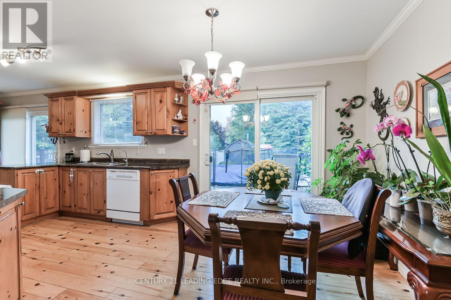 21 Jonathan Street, Uxbridge, Ontario  L9P 1B6 - Photo 12 - N12465553