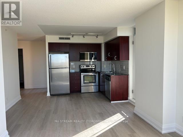 721 - 370 Highway 7 E, Richmond Hill, Ontario  L4B 0C4 - Photo 30 - N12486305