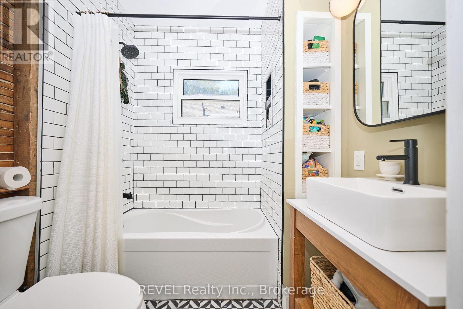 165 Main Street, St. Catharines, Ontario  L2N 4V6 - Photo 24 - X12486578