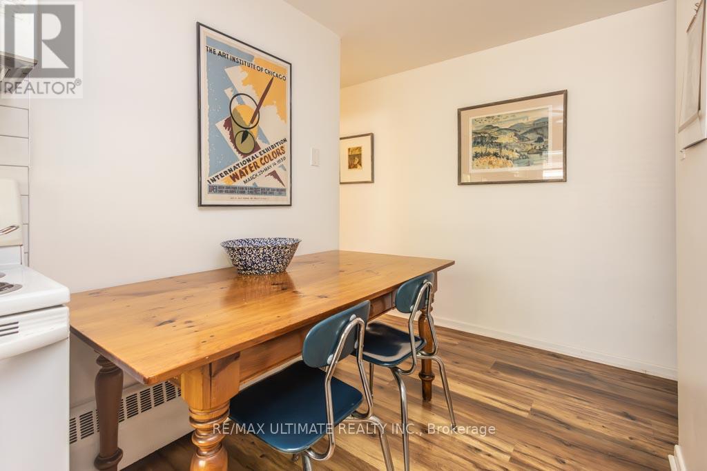 39 Laws Street, Toronto, Ontario  M6P 2Y8 - Photo 14 - W12486503