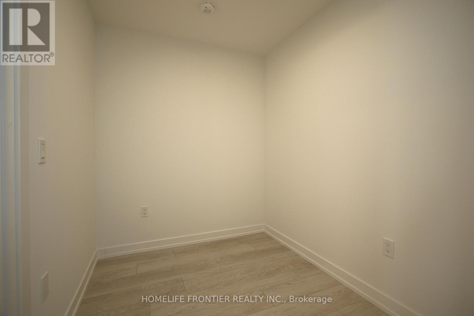 417 - 801 The Queens Way, Toronto, Ontario  M6N 1K8 - Photo 10 - W12486504