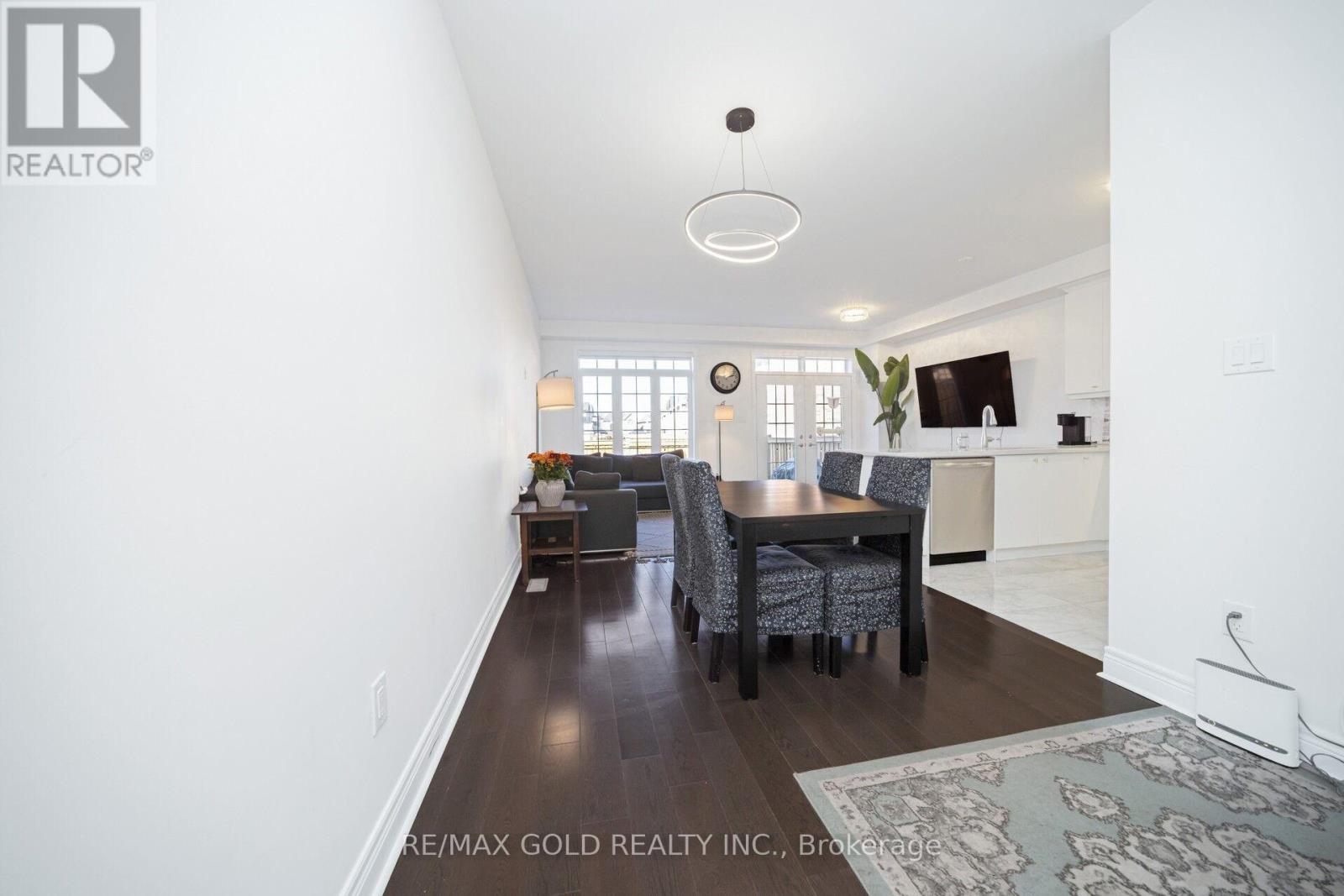 75 Branigan Crescent, Halton Hills, Ontario  L7G 0M8 - Photo 10 - W12486535