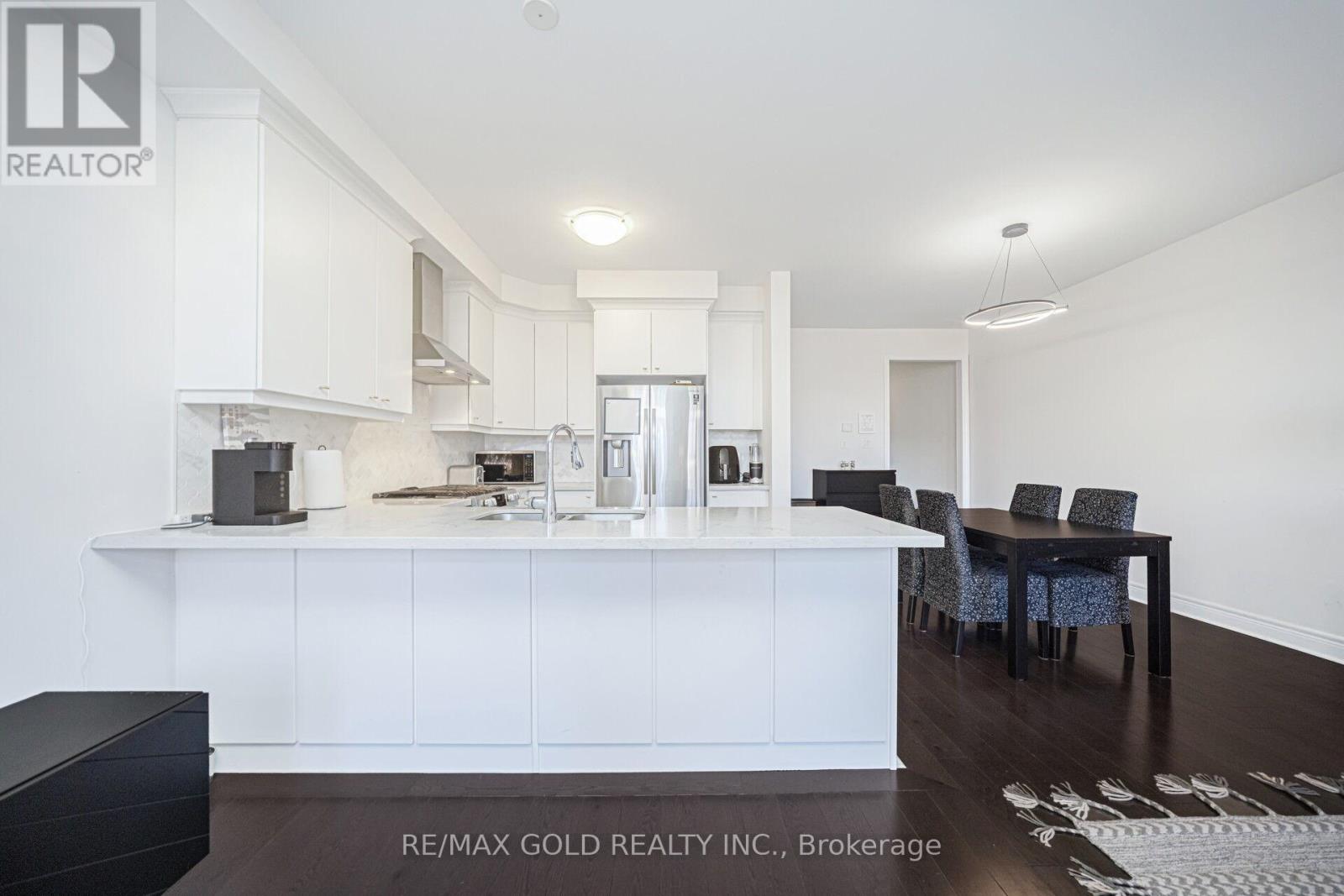 75 Branigan Crescent, Halton Hills, Ontario  L7G 0M8 - Photo 13 - W12486535