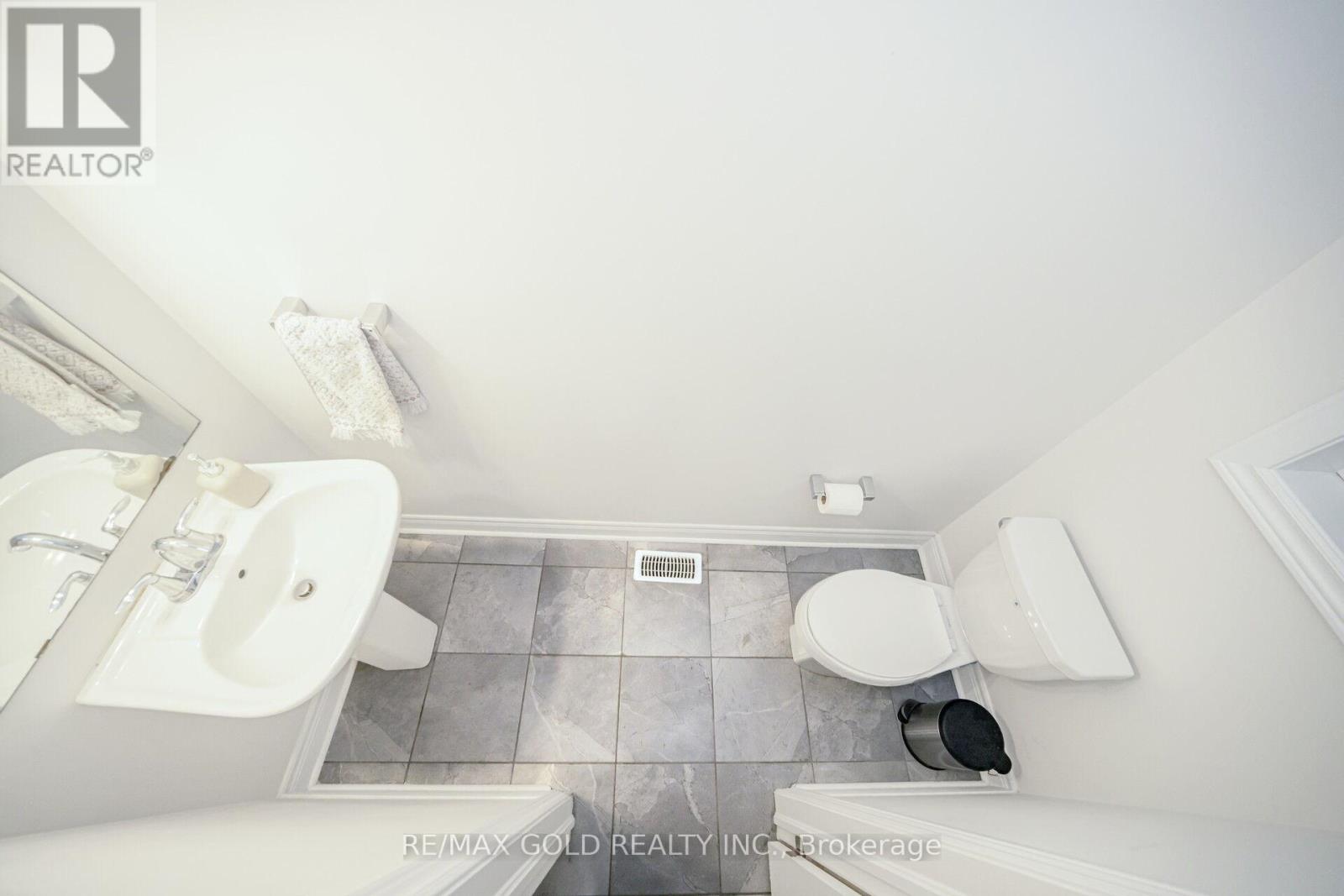 75 Branigan Crescent, Halton Hills, Ontario  L7G 0M8 - Photo 21 - W12486535