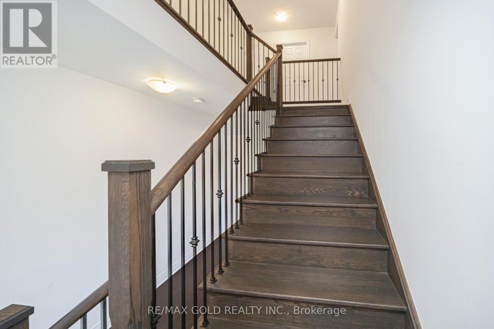 75 Branigan Crescent, Halton Hills, Ontario  L7G 0M8 - Photo 22 - W12486535