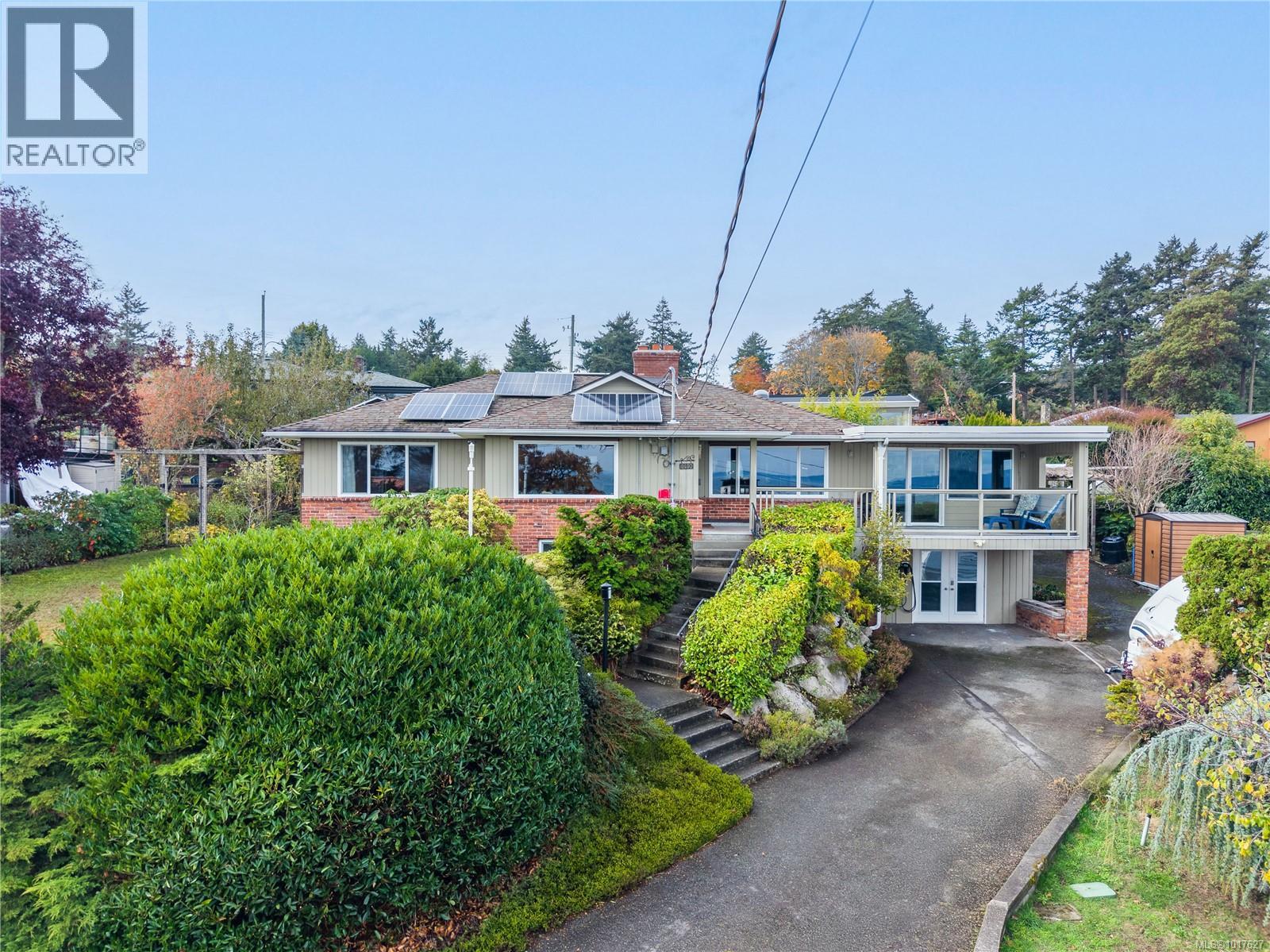 4490 Shore Way, Saanich, British Columbia
