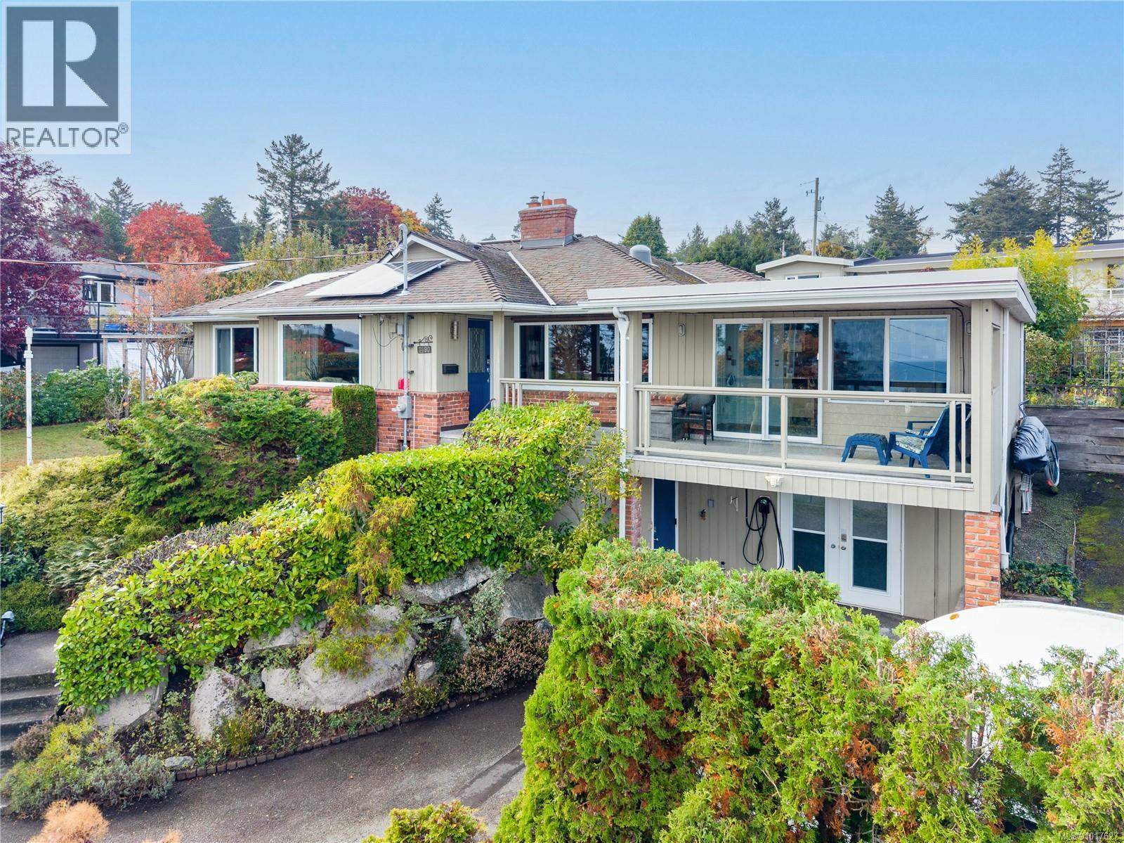 4490 Shore Way, Saanich, British Columbia  V8N 3V2 - Photo 52 - 1017627