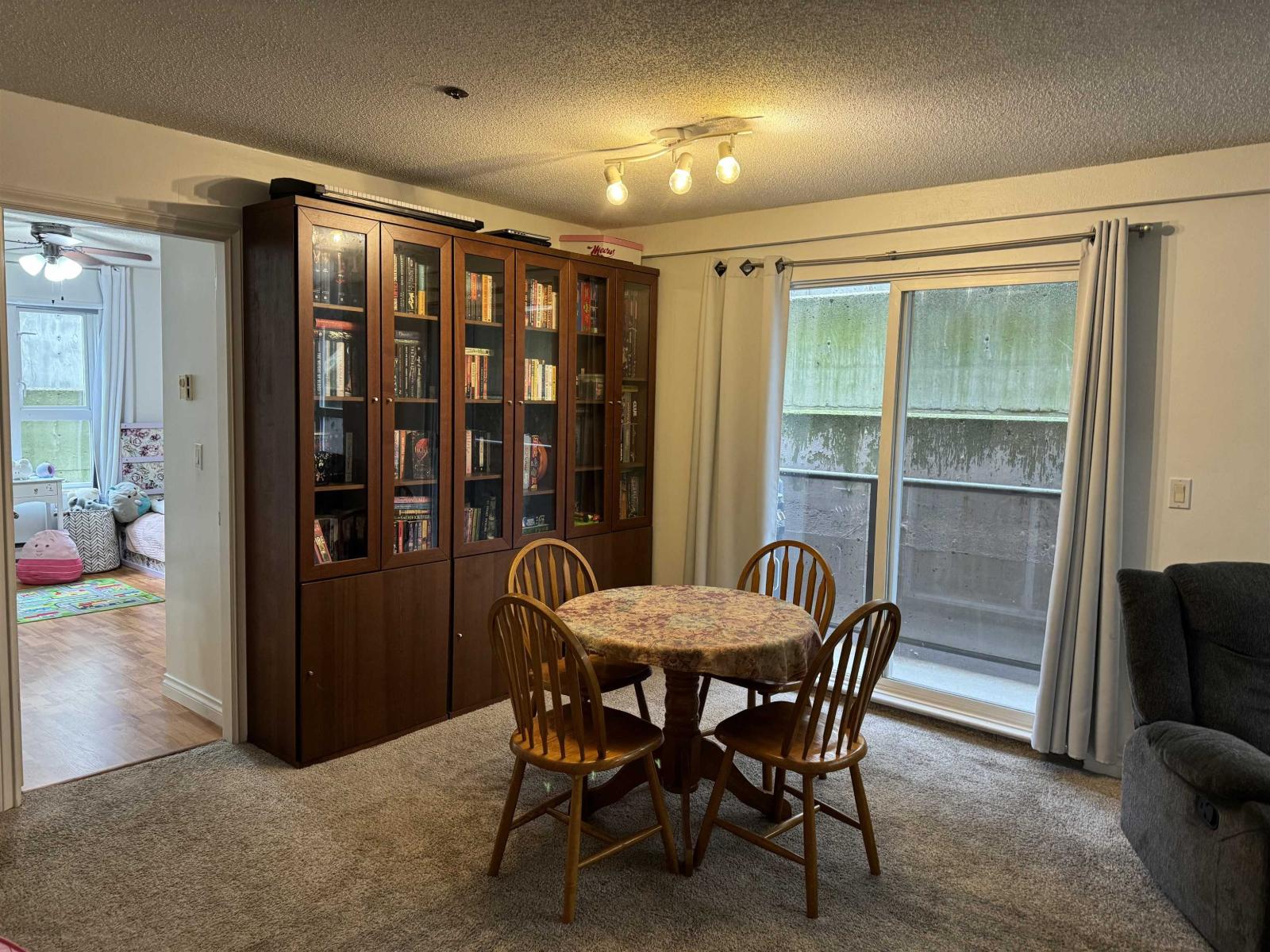 204 33165 2 Avenue, Mission, British Columbia  V2V 6T8 - Photo 5 - R3062229