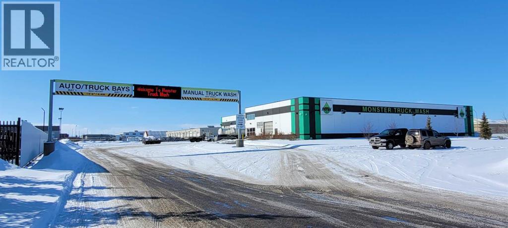 126 Queens Drive, Red Deer, Alberta  T4P 0R4 - Photo 1 - A2261289