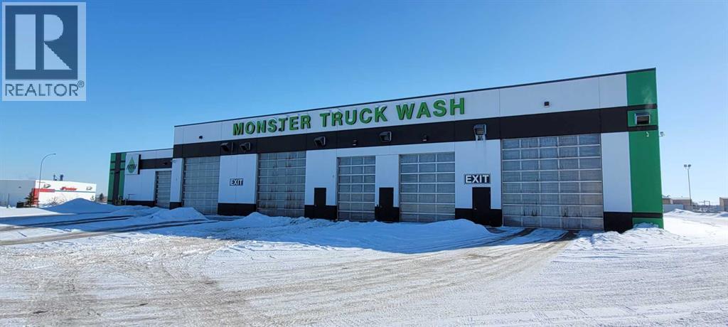 126 Queens Drive, Red Deer, Alberta  T4P 0R4 - Photo 5 - A2261289