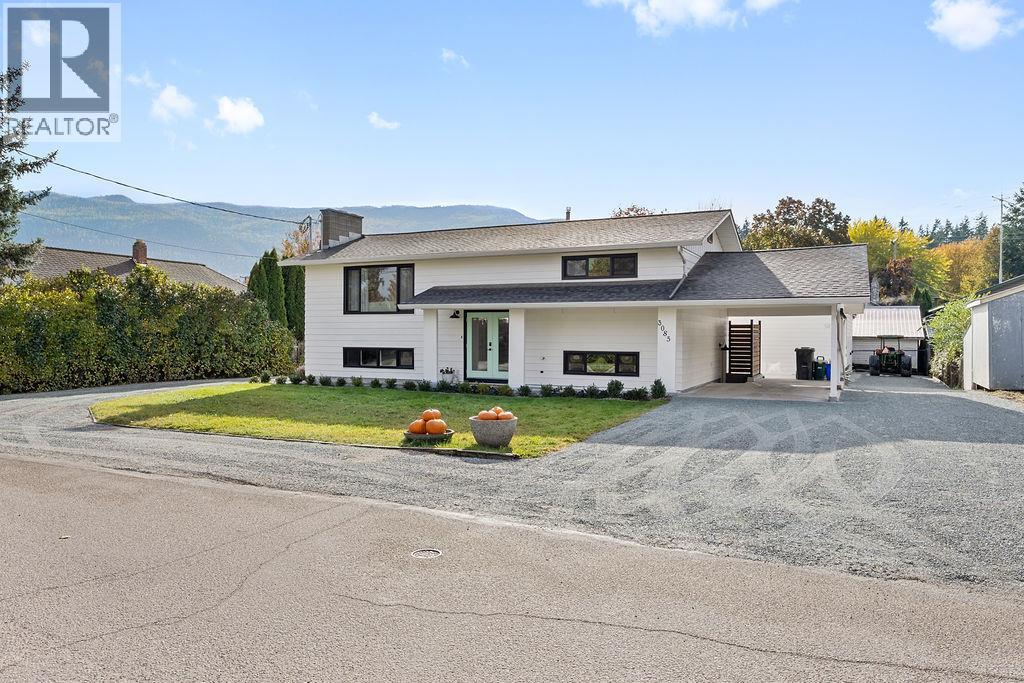 3085 Douglas Street, Armstrong, British Columbia