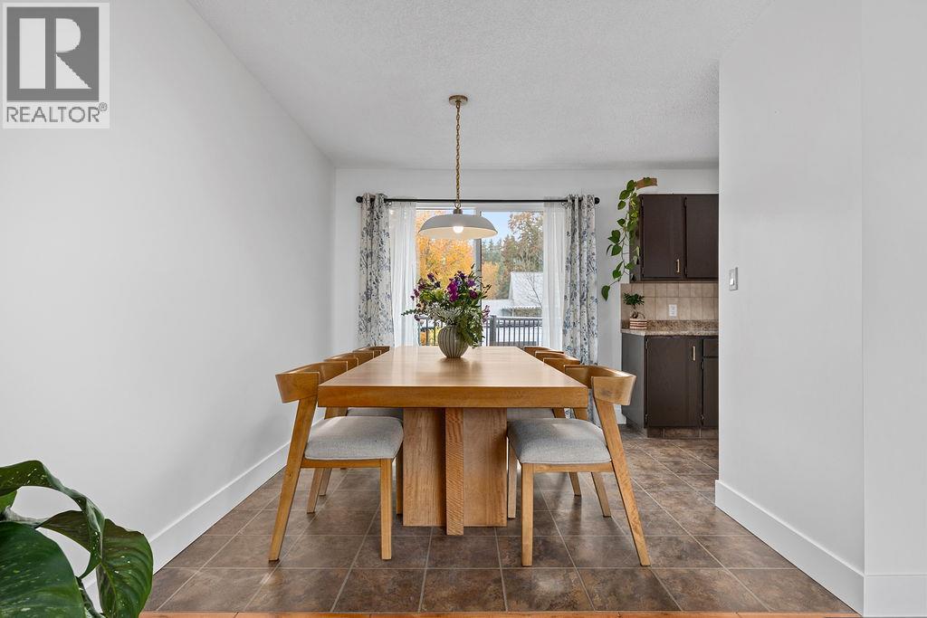 3085 Douglas Street, Armstrong, British Columbia  V0E 1B2 - Photo 10 - 10366802