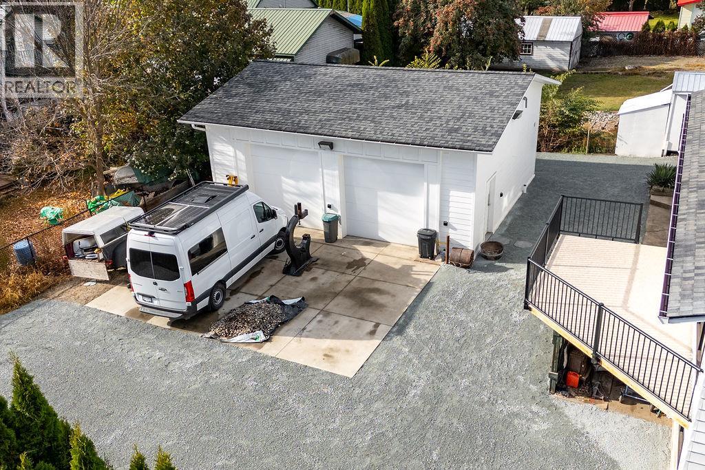 3085 Douglas Street, Armstrong, British Columbia  V0E 1B2 - Photo 2 - 10366802