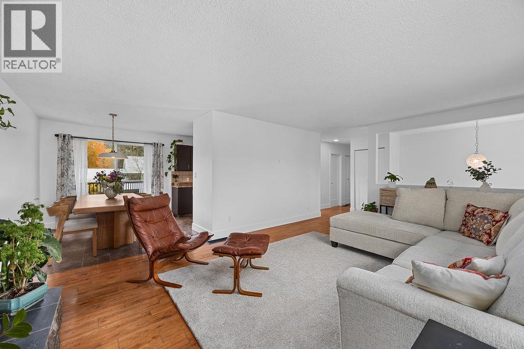 3085 Douglas Street, Armstrong, British Columbia  V0E 1B2 - Photo 9 - 10366802