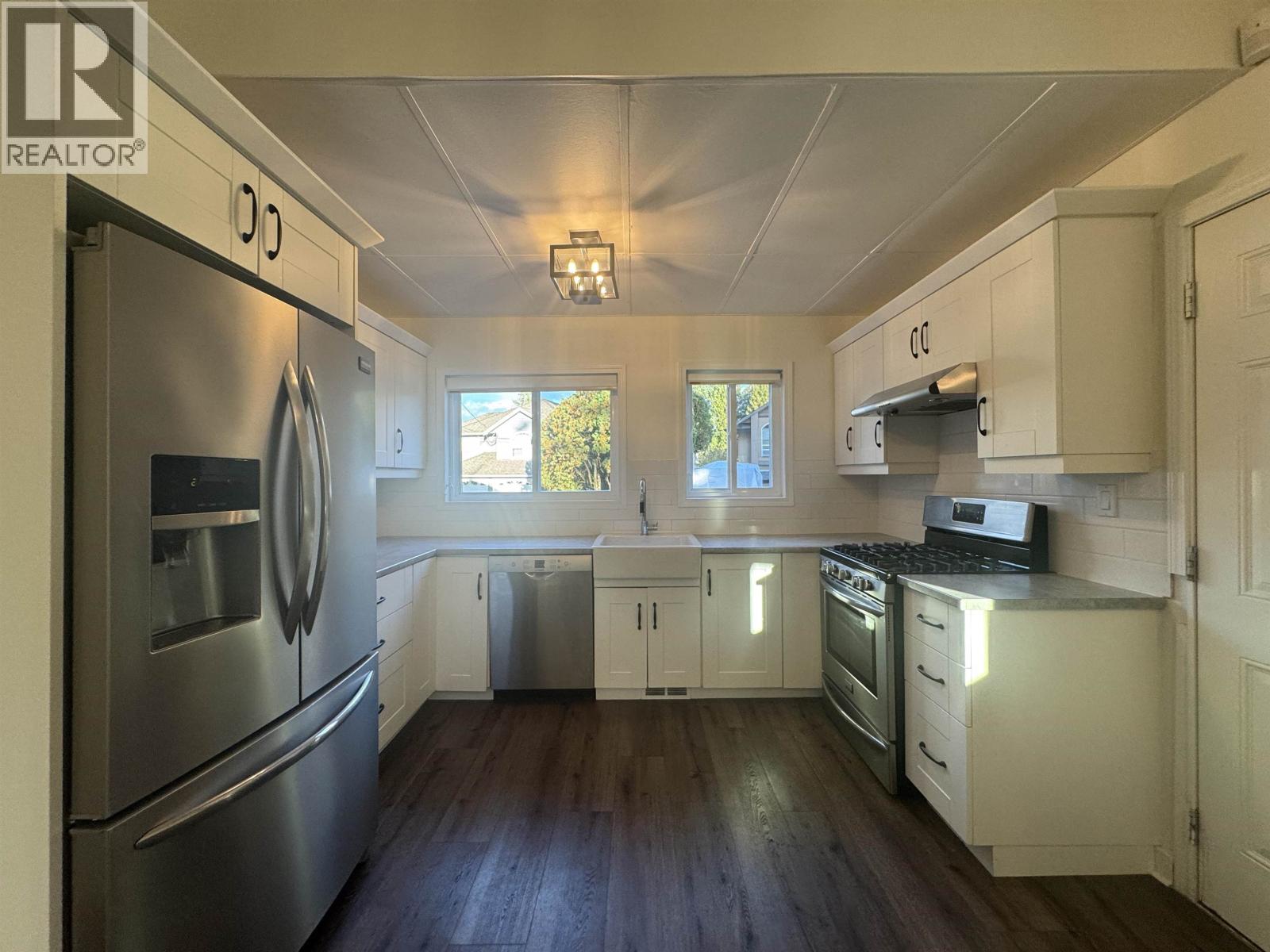 21190 River Rd, Maple Ridge, British Columbia  V2X 2A4 - Photo 9 - R3060056