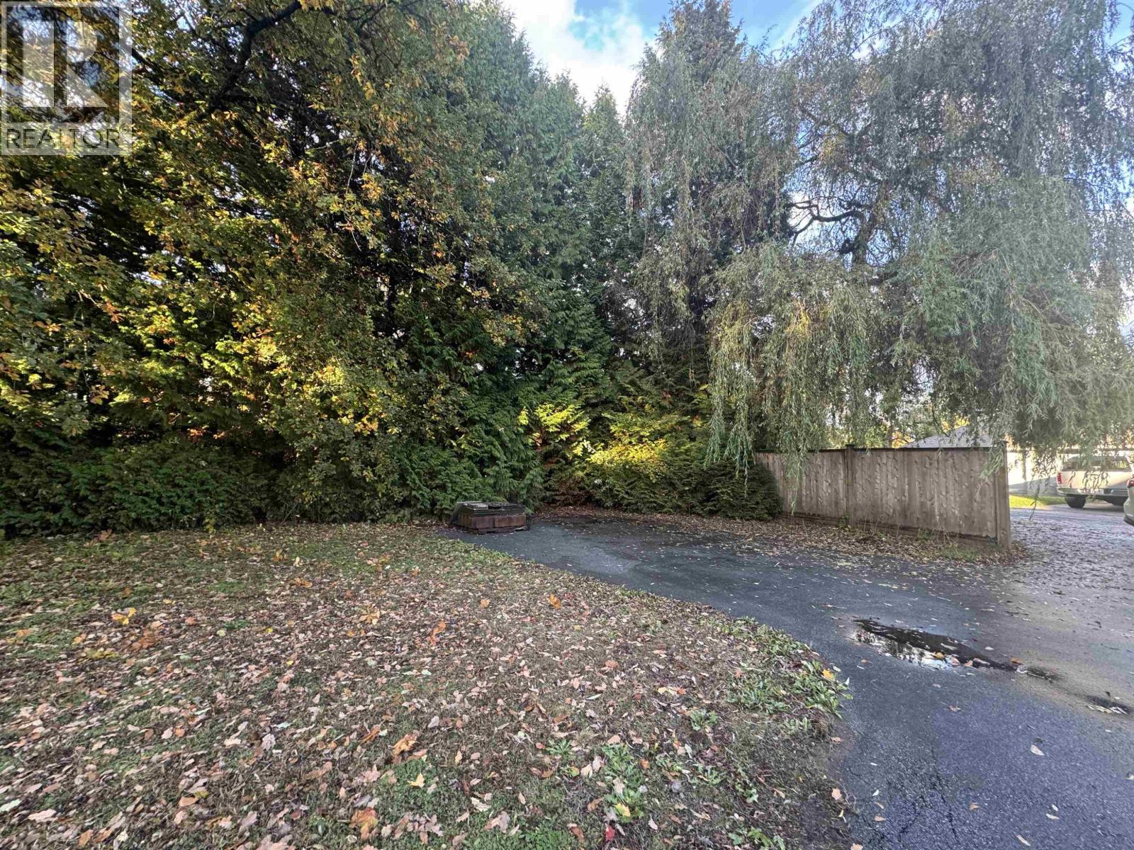 21190 River Rd, Maple Ridge, British Columbia  V2X 2A4 - Photo 4 - R3060056