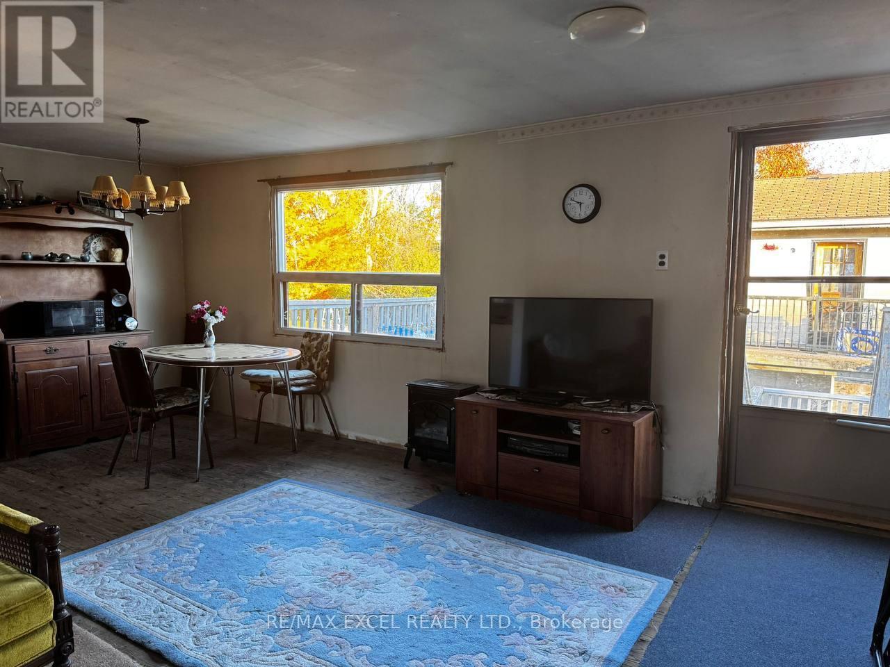 19 Lakeview Cottage Road, Kawartha Lakes, Ontario  K0M 2B0 - Photo 5 - X12486517