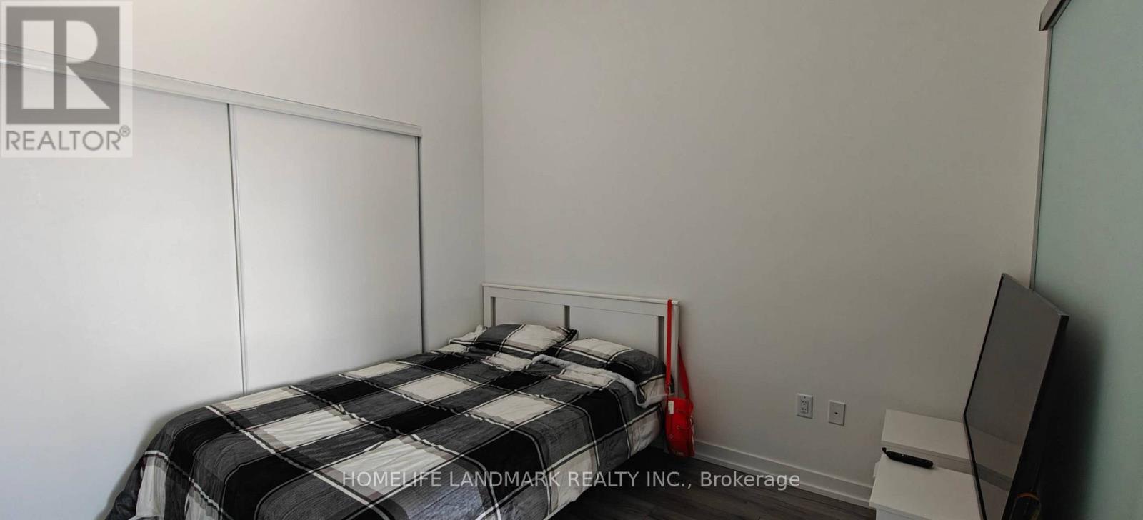 5401 - 395 Bloor Street S, Toronto, Ontario  M4W 0B4 - Photo 5 - C12486551