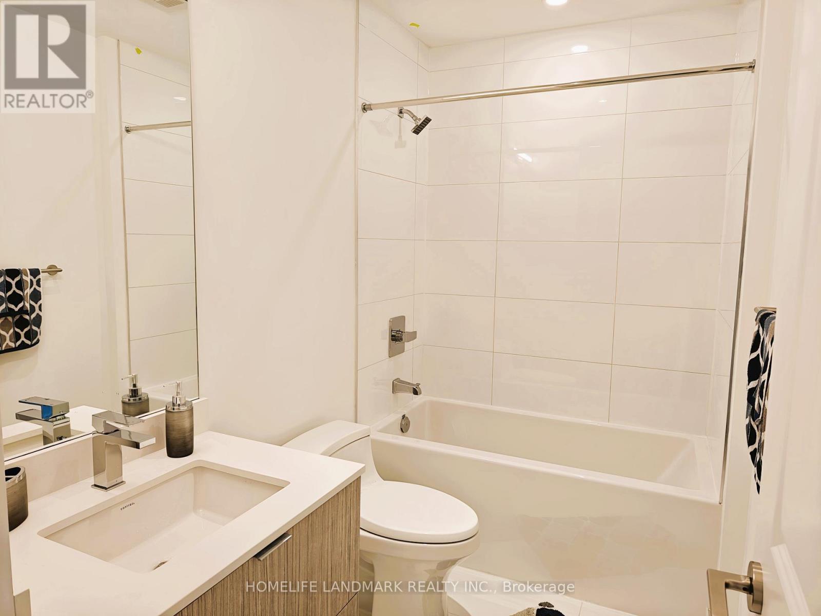 5401 - 395 Bloor Street S, Toronto, Ontario  M4W 0B4 - Photo 8 - C12486551