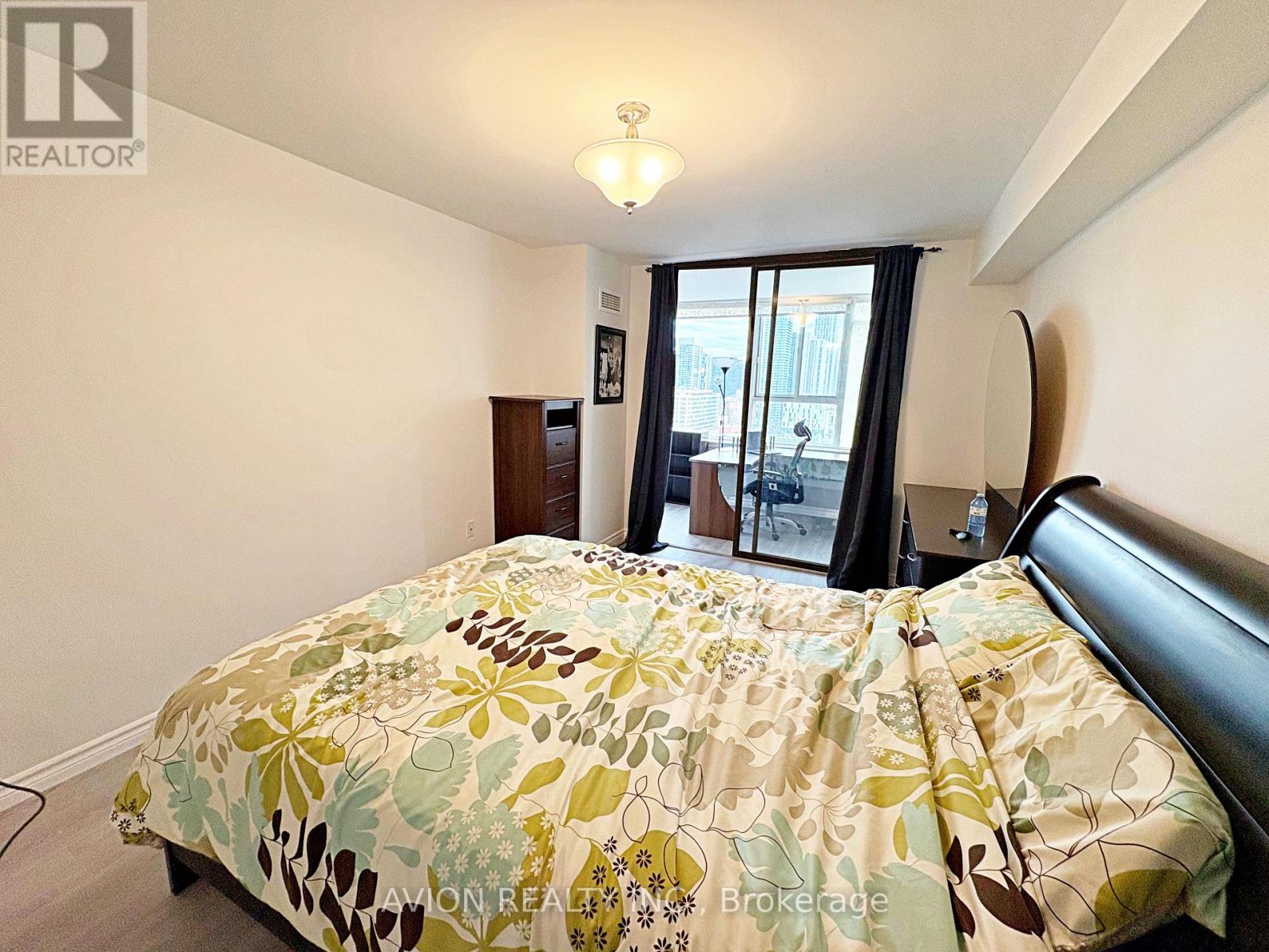 #1917 - 45 Carlton Street, Toronto, Ontario  M5B 2H9 - Photo 13 - C12486559