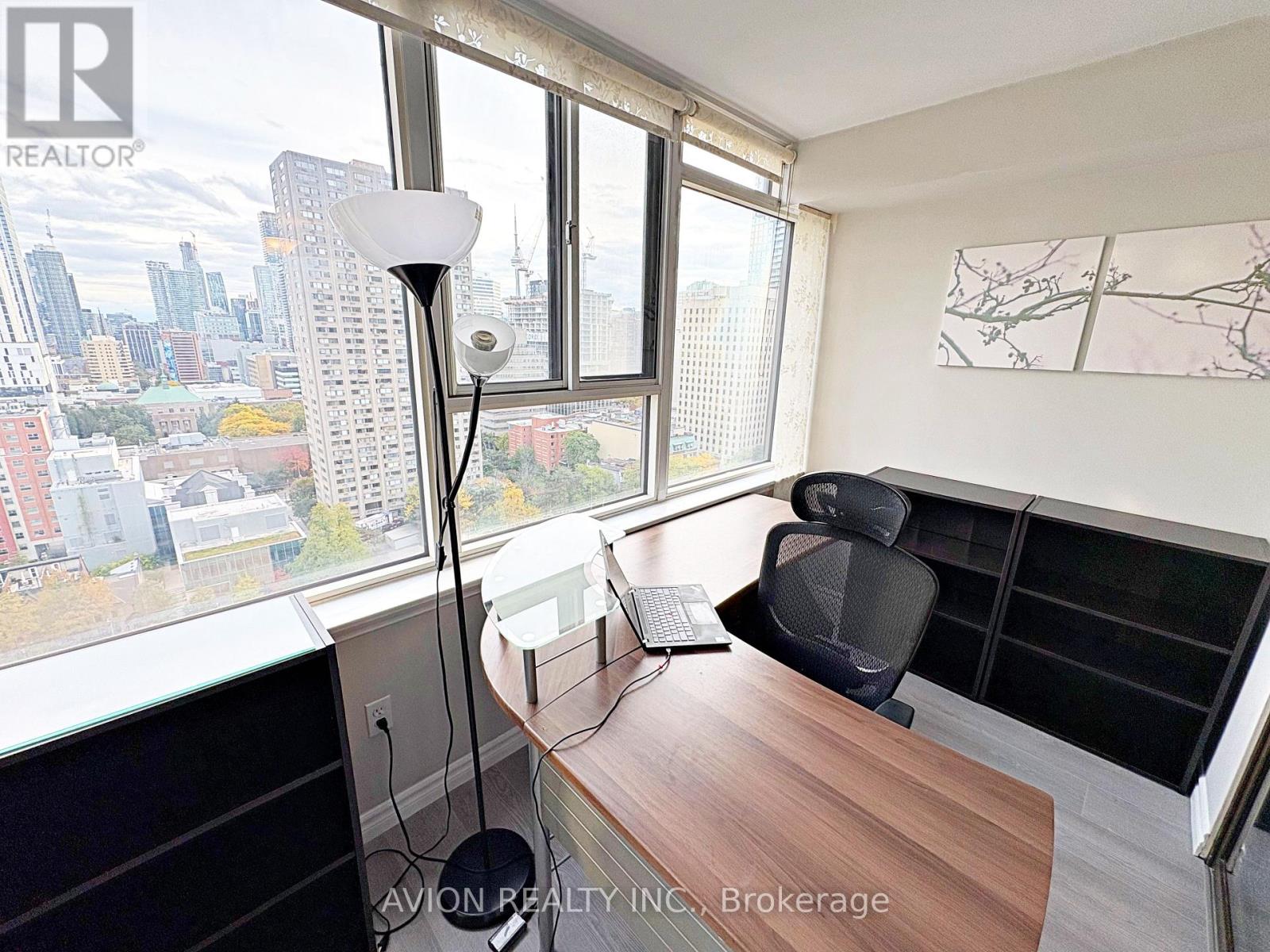 #1917 - 45 Carlton Street, Toronto, Ontario  M5B 2H9 - Photo 14 - C12486559