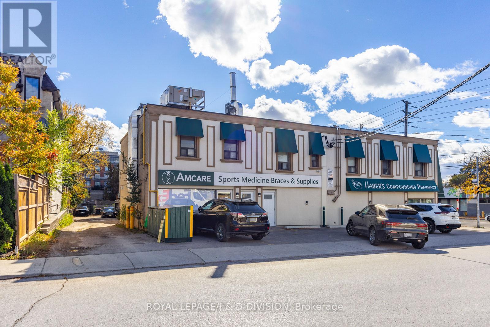 2 - 351 Melrose Avenue, Toronto, Ontario  M5M 3Y8 - Photo 2 - C12486570