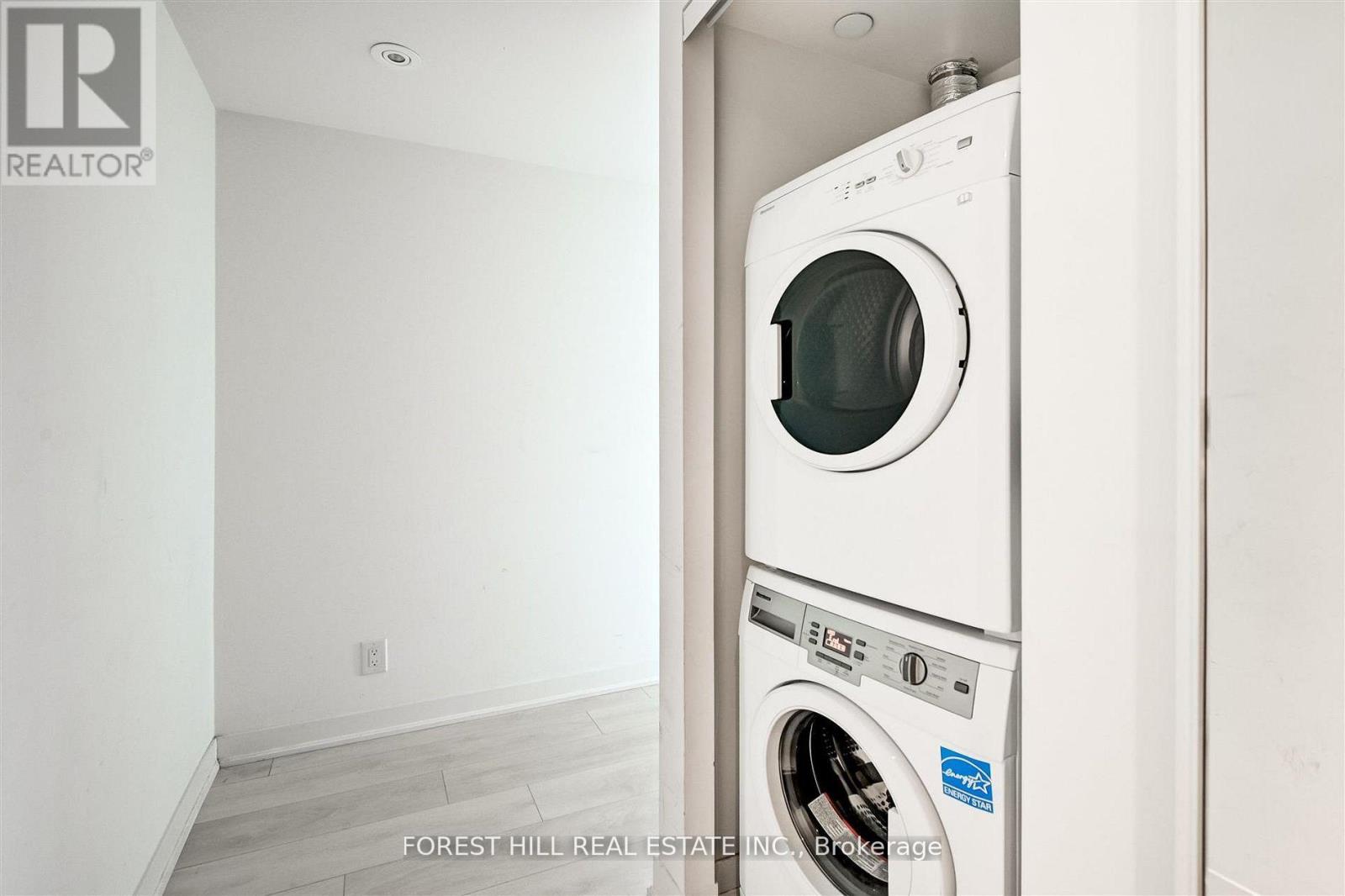 1004 - 88 Harbour Street, Toronto, Ontario  N5J 1B7 - Photo 13 - C12486573