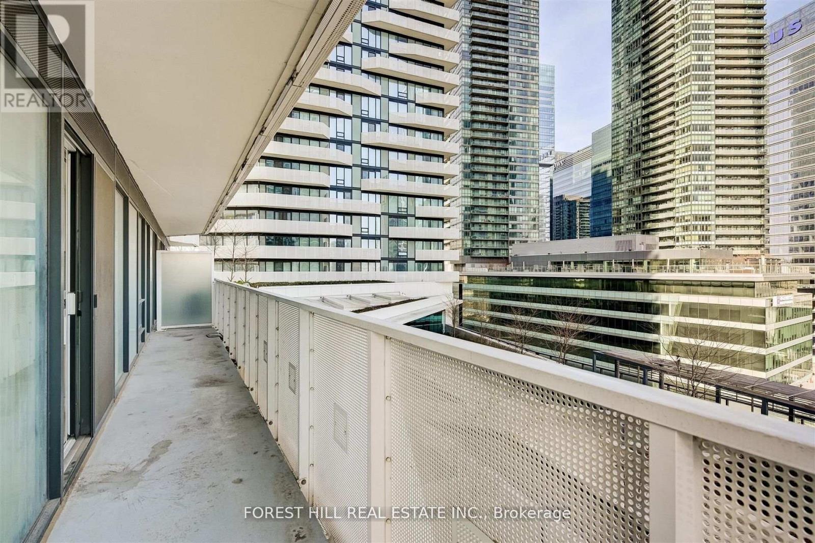 1004 - 88 Harbour Street, Toronto, Ontario  N5J 1B7 - Photo 16 - C12486573