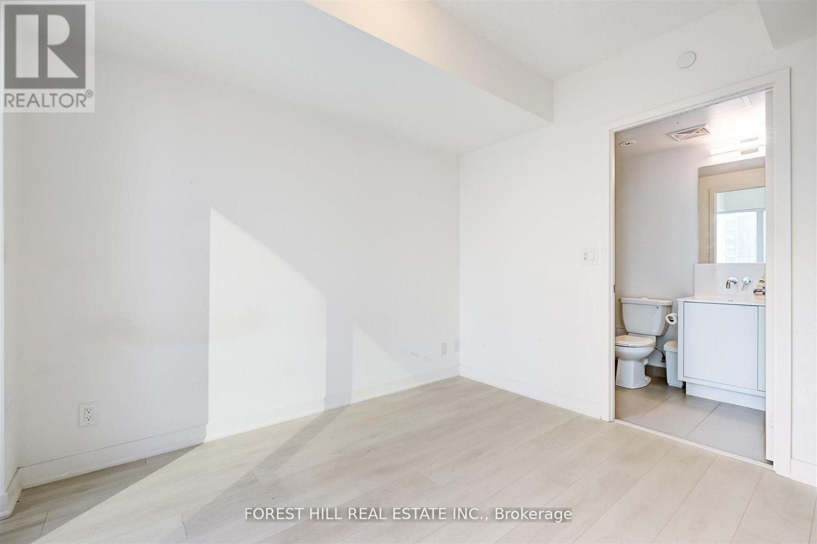 1004 - 88 Harbour Street, Toronto, Ontario  N5J 1B7 - Photo 9 - C12486573