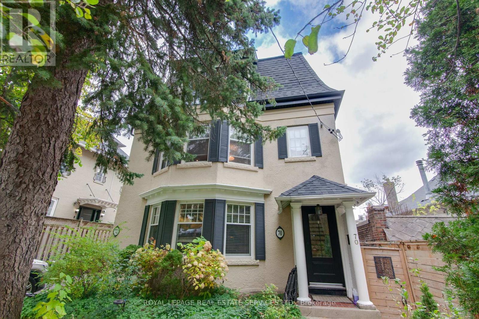 L - 70 KILBARRY ROAD, Toronto, Ontario