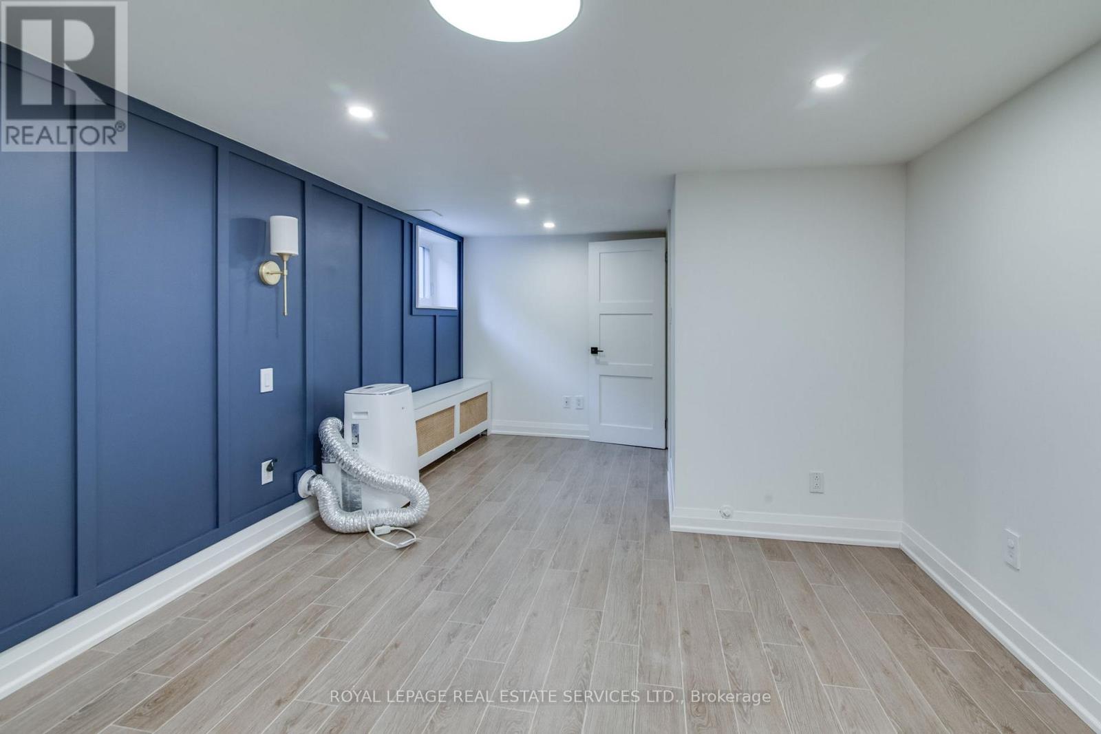 L - 70 Kilbarry Road, Toronto, Ontario  M5P 1K6 - Photo 17 - C12486585