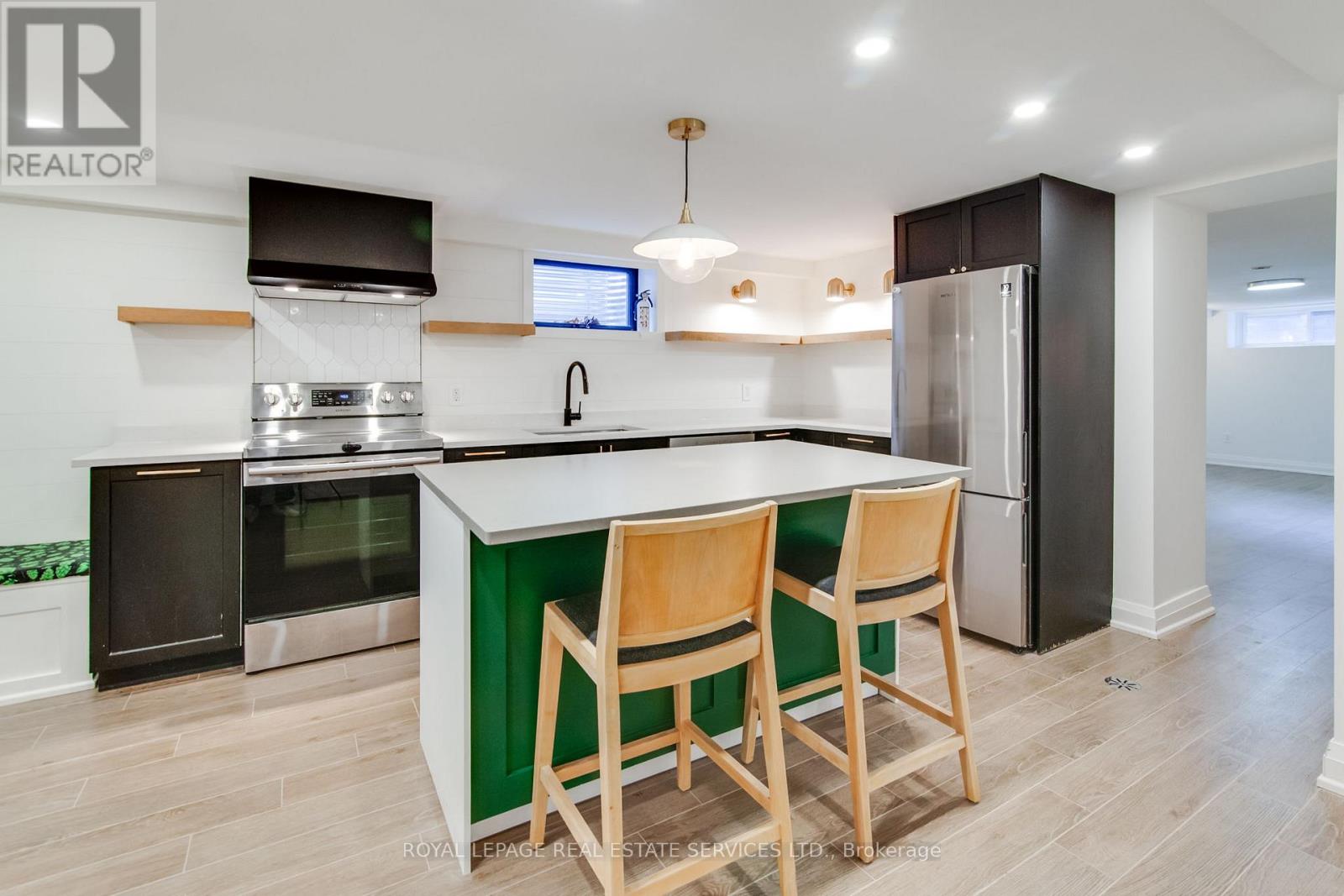 L - 70 Kilbarry Road, Toronto, Ontario  M5P 1K6 - Photo 2 - C12486585