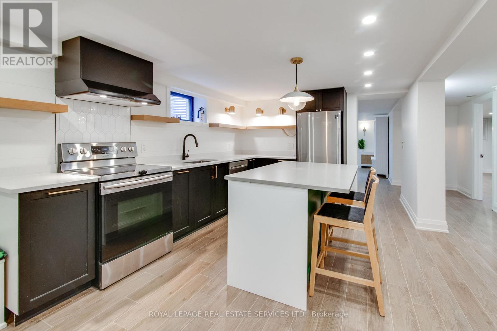 L - 70 Kilbarry Road, Toronto, Ontario  M5P 1K6 - Photo 3 - C12486585