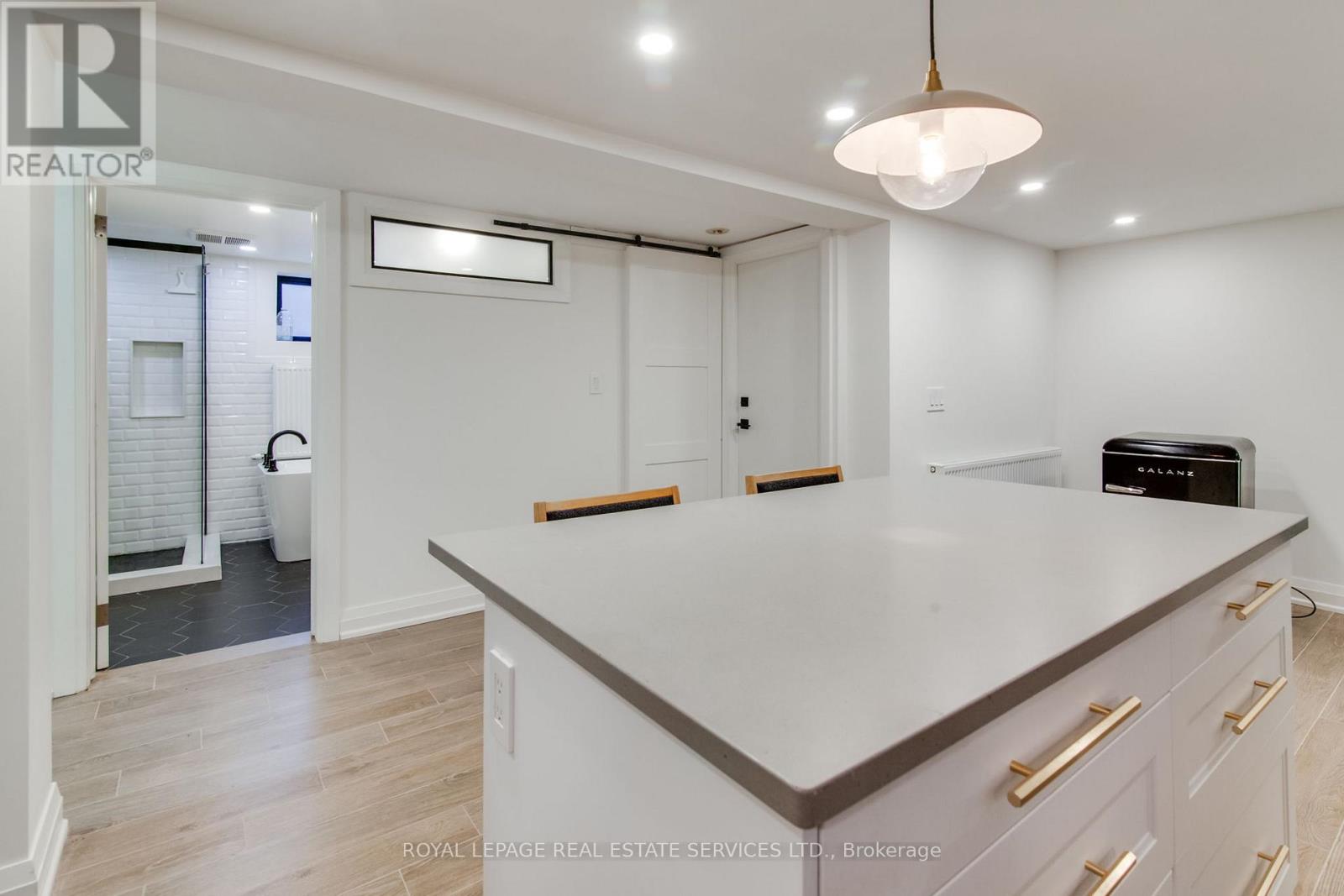 L - 70 Kilbarry Road, Toronto, Ontario  M5P 1K6 - Photo 7 - C12486585