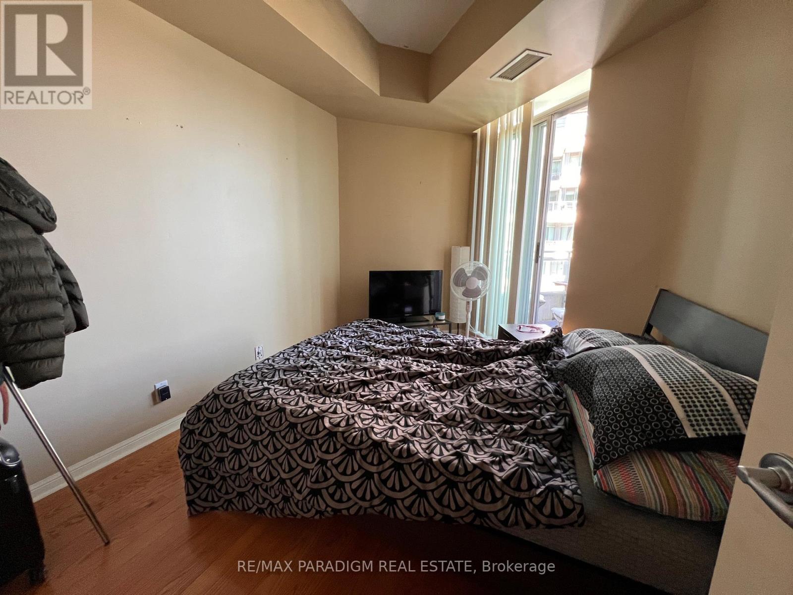 2515 - 230 Queens Quay W, Toronto, Ontario  M5J 1B5 - Photo 3 - C12486637