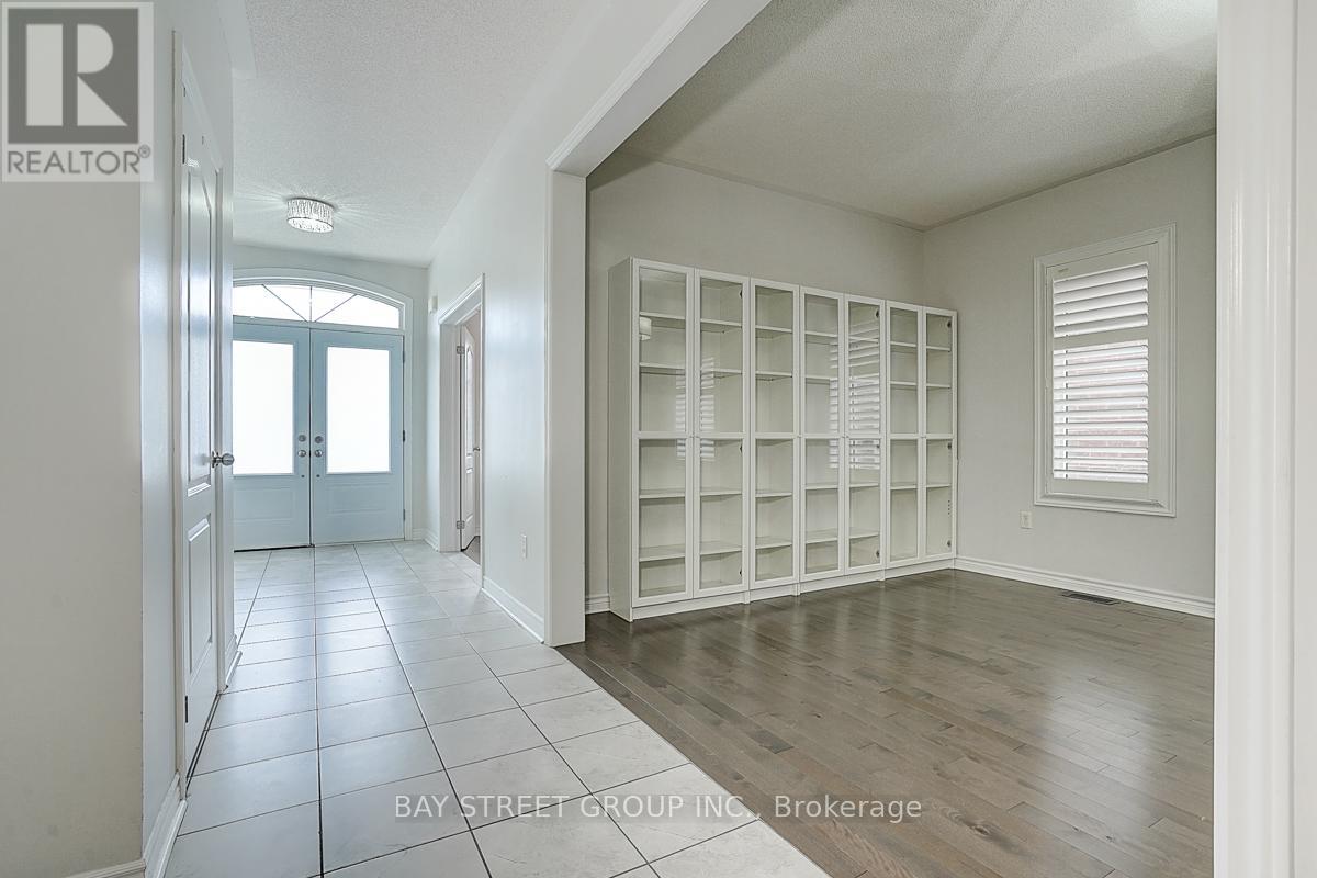 852 William Lee Avenue, Oshawa, Ontario  L1K 0W2 - Photo 7 - E12486568