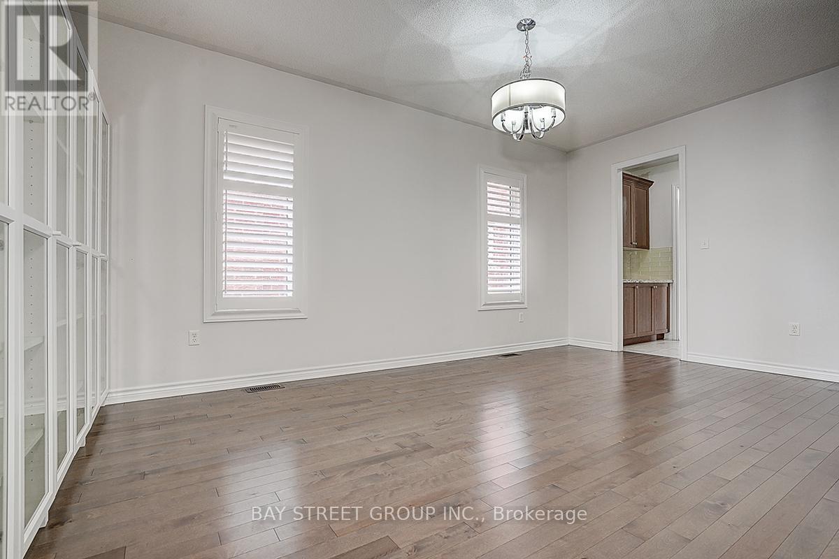 852 William Lee Avenue, Oshawa, Ontario  L1K 0W2 - Photo 8 - E12486568