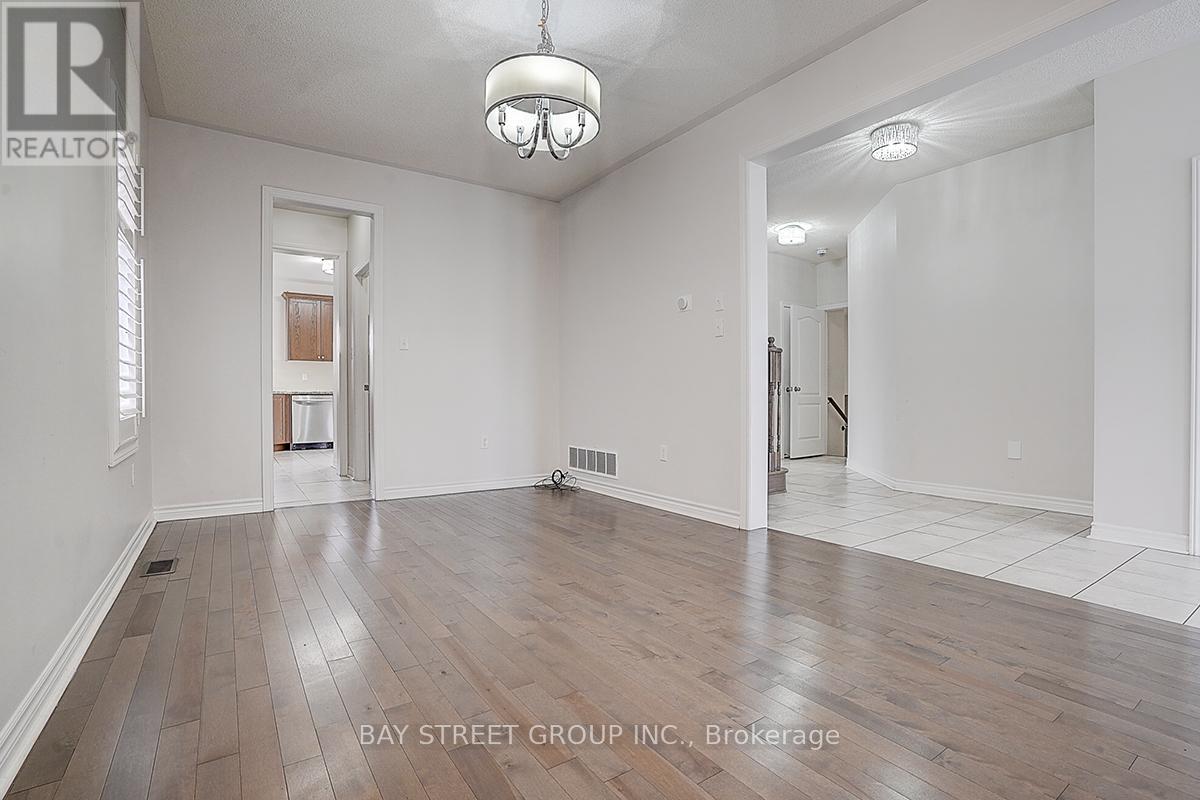 852 William Lee Avenue, Oshawa, Ontario  L1K 0W2 - Photo 9 - E12486568