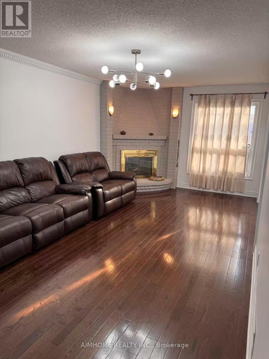 213 Hupfield Trail, Toronto, Ontario  M1B 4L8 - Photo 11 - E12486577