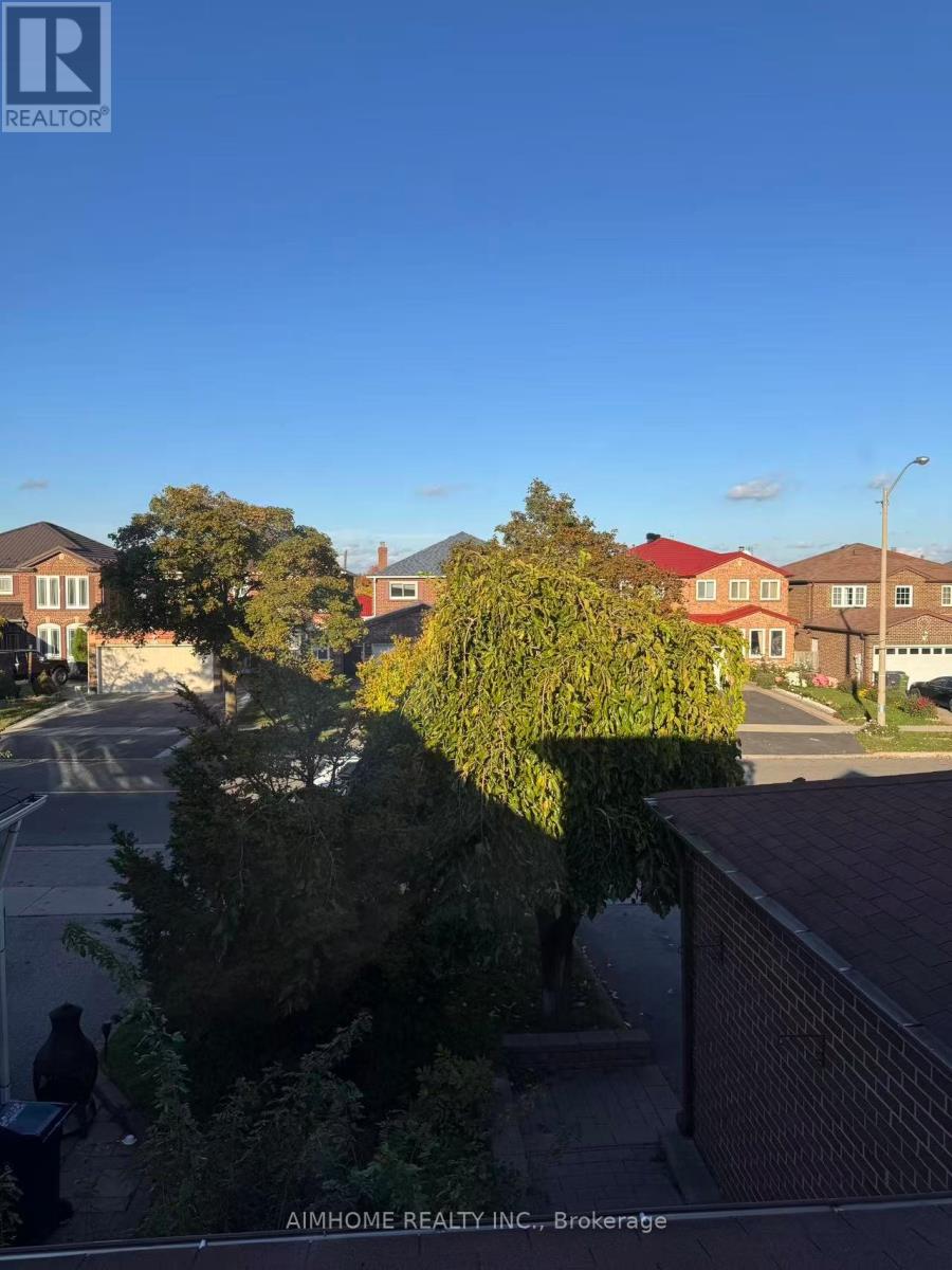 213 Hupfield Trail, Toronto, Ontario  M1B 4L8 - Photo 8 - E12486577