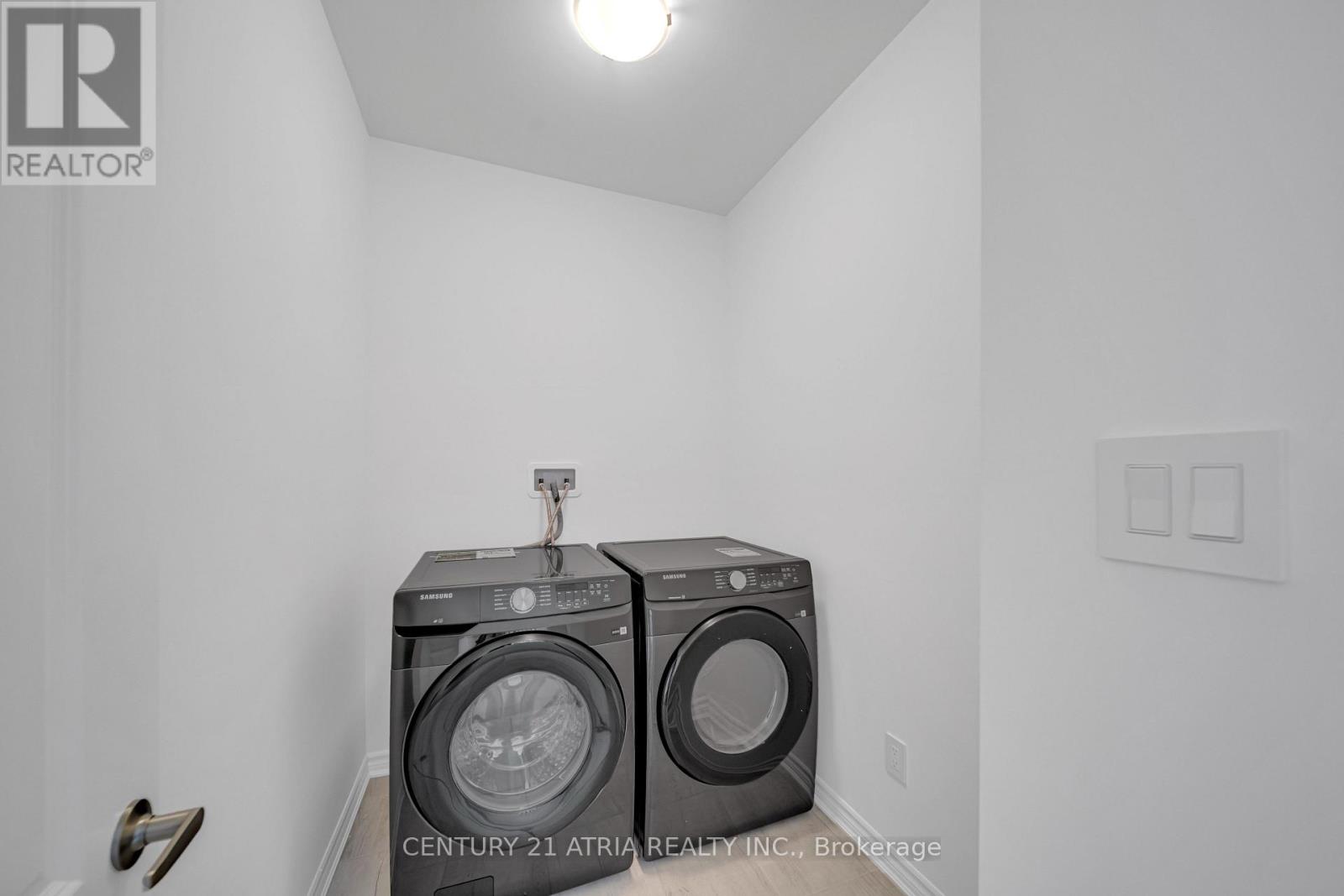 1349 Glamorgan Manor, Pickering, Ontario  L1X 0N1 - Photo 26 - E12486609