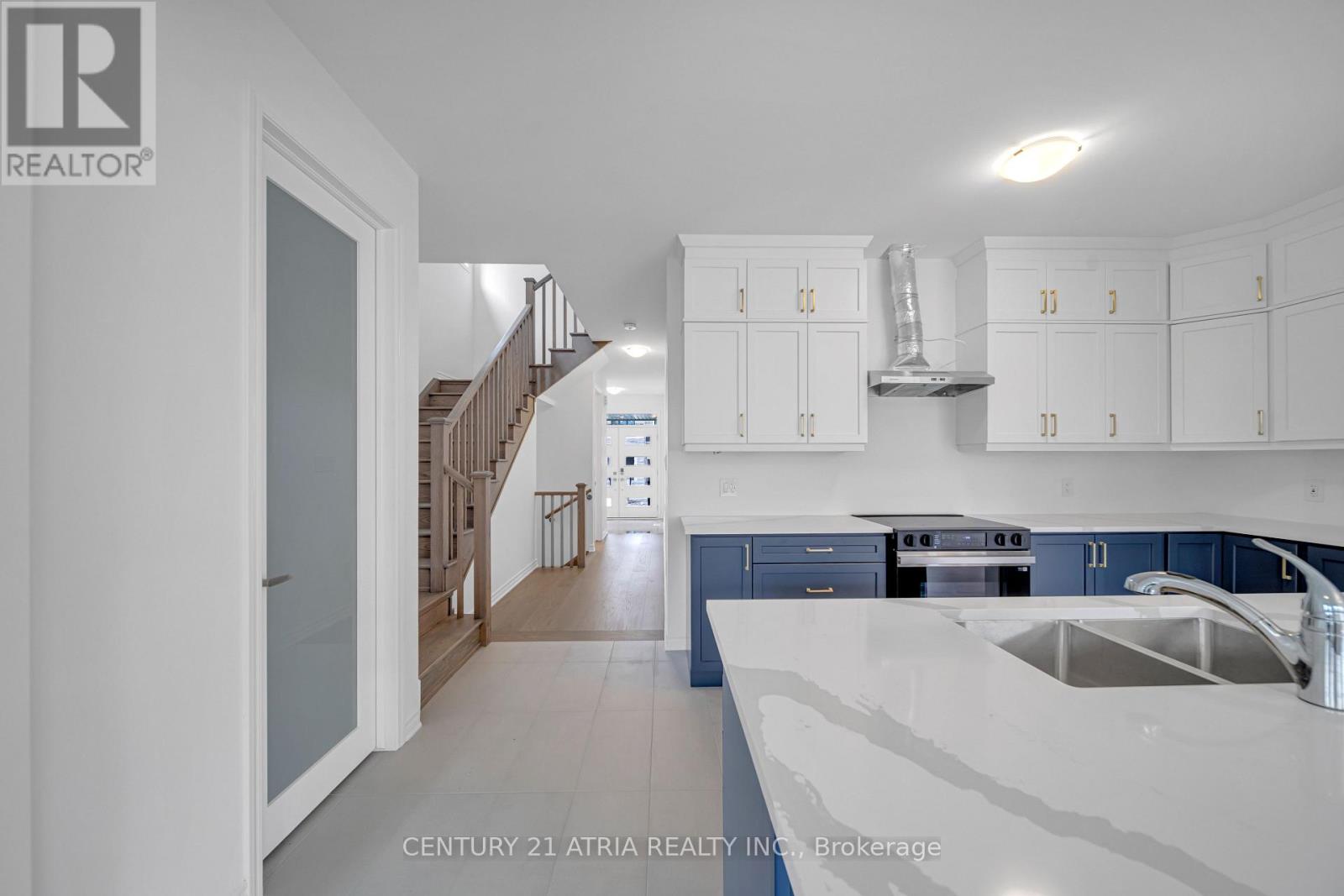 1349 Glamorgan Manor, Pickering, Ontario  L1X 0N1 - Photo 6 - E12486609