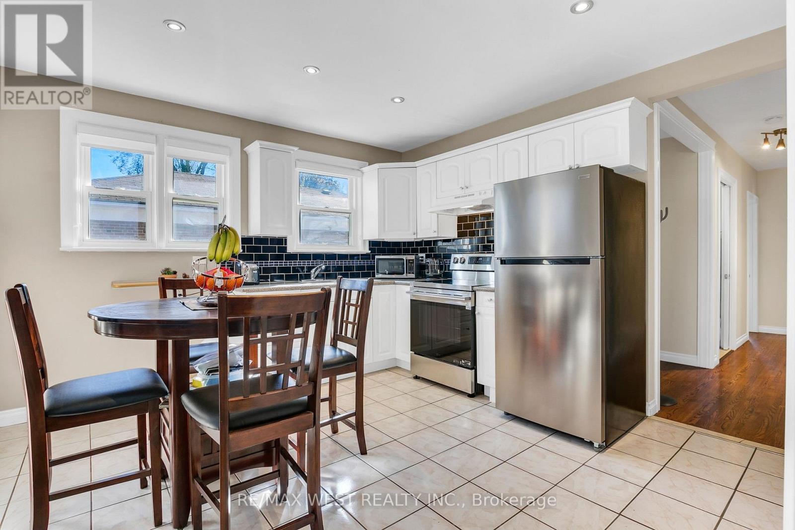 866 Scarborough Golf Clb Road, Toronto, Ontario  M1G 1J5 - Photo 2 - E12486634