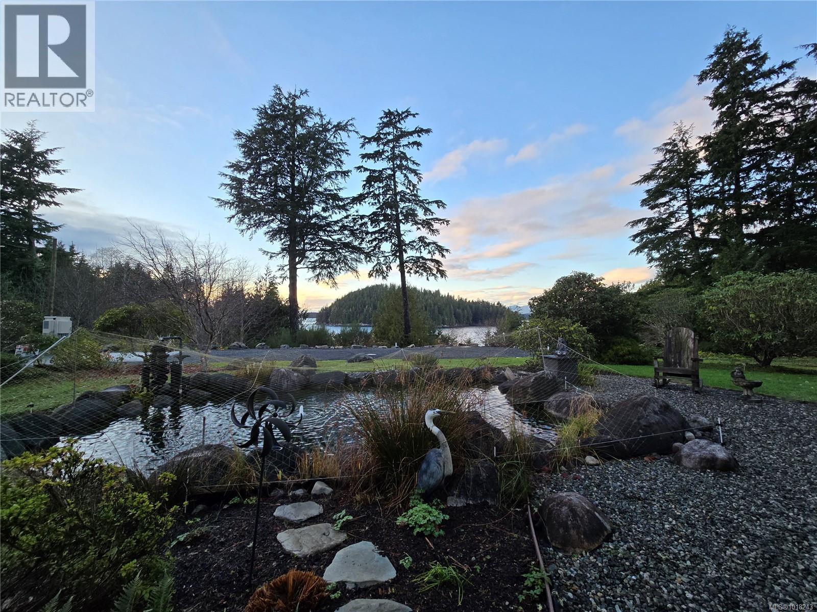 270 Cedar St, Tofino, British Columbia  V0R 2Z0 - Photo 31 - 1018243