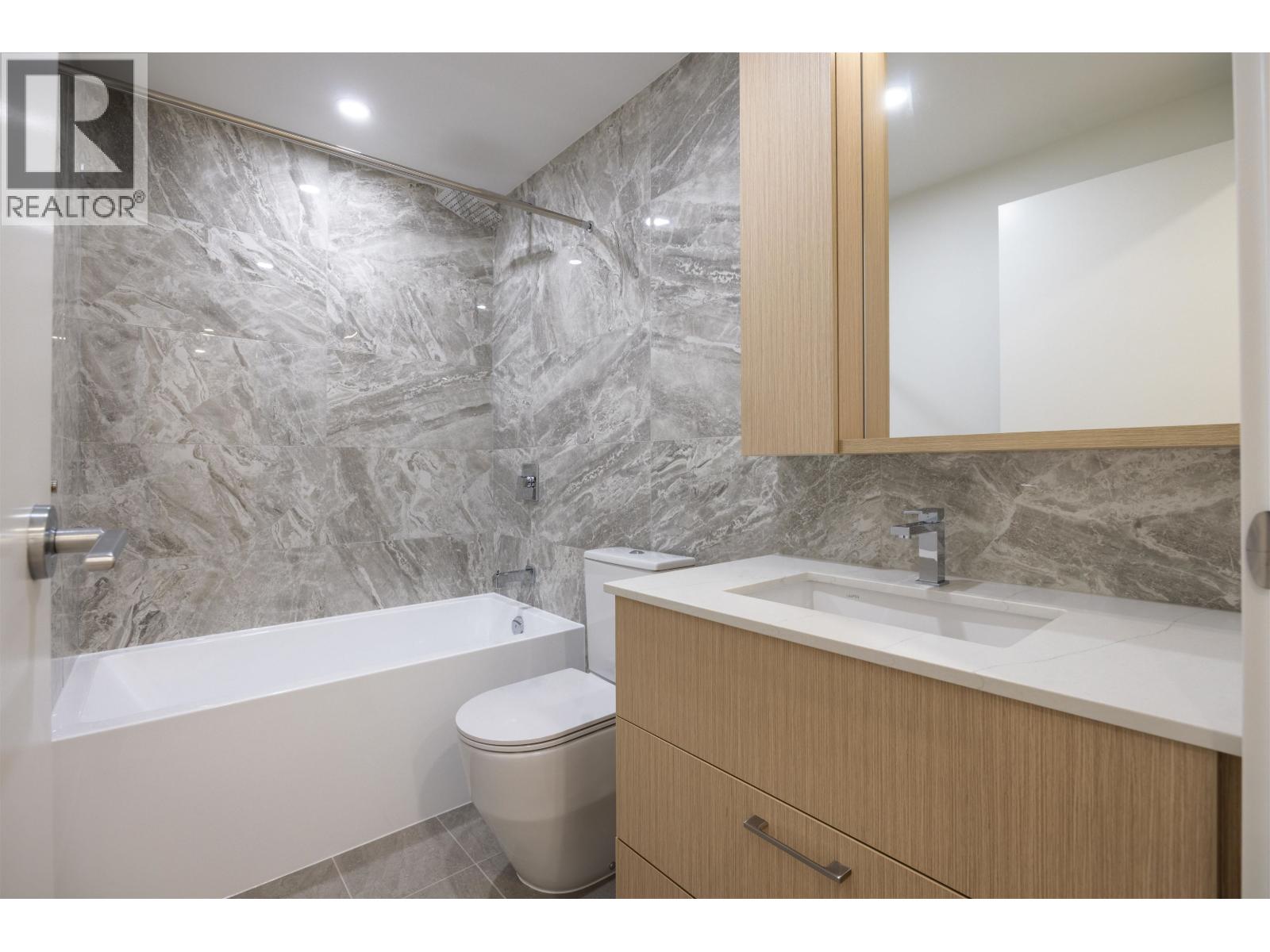 2001 6468 Willingdon Avenue, Burnaby, British Columbia  V5H 0L3 - Photo 18 - R3053278